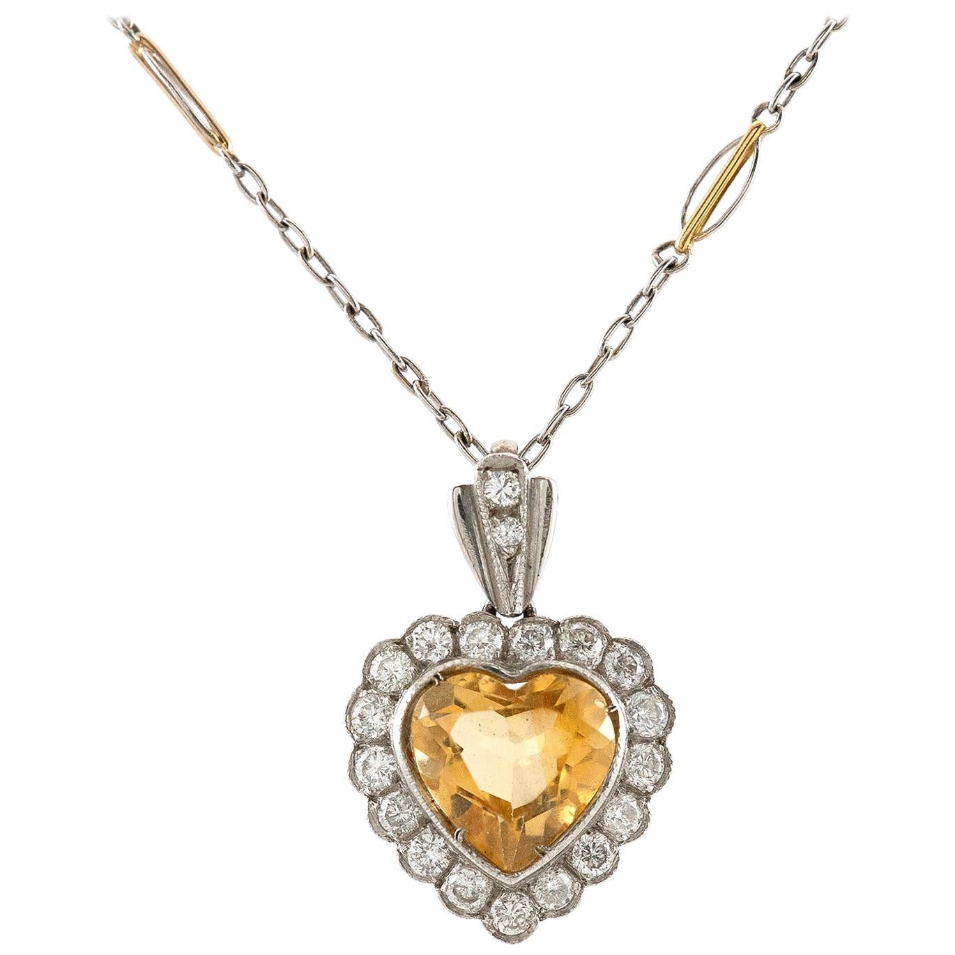 Pendentif collier en citrine en forme de cœur avec diamants