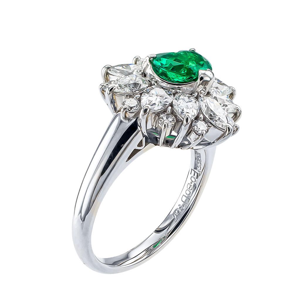 heart shaped emerald engagement rings