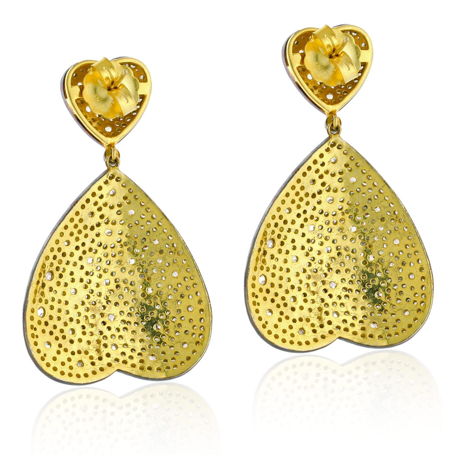 Herzförmige Ohrhänger mit Pavé-Diamanten aus Gold und Silber (Kunsthandwerker*in) im Angebot