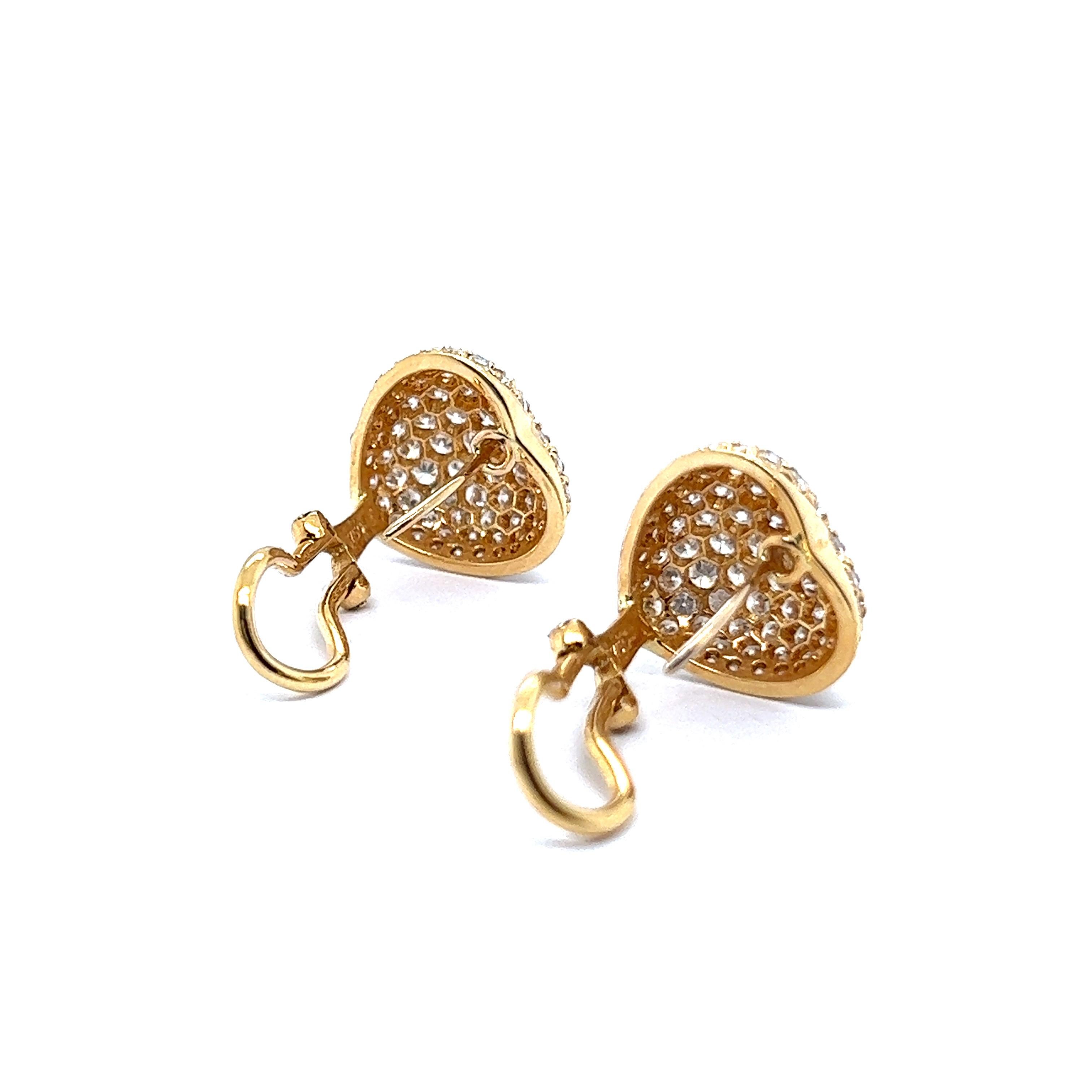 Heart Shaped Diamond Pavé Earrings in 18 Karat Yellow Gold For Sale 6