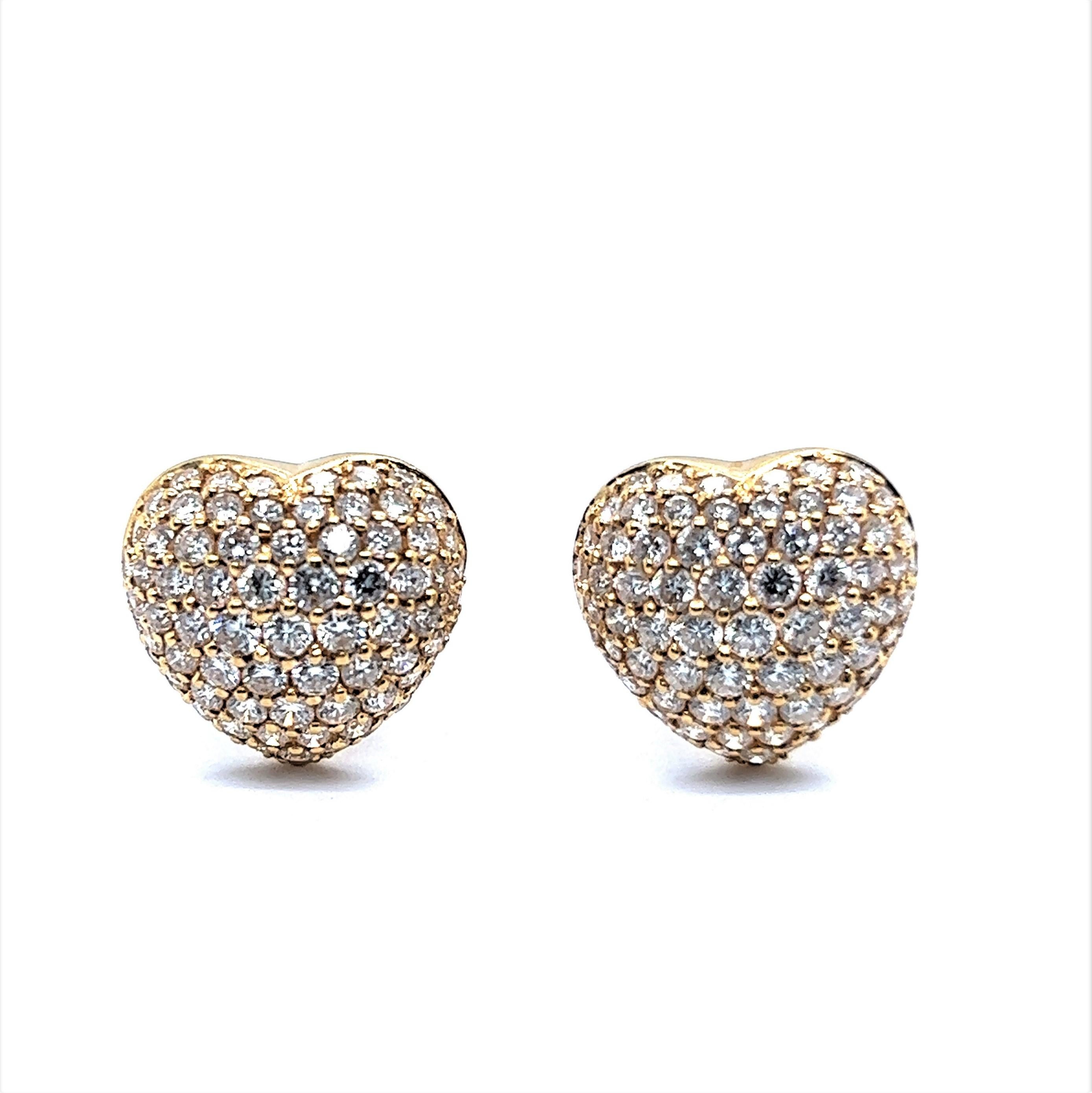 Modern Heart Shaped Diamond Pavé Earrings in 18 Karat Yellow Gold For Sale
