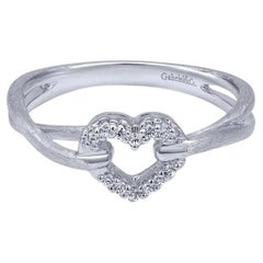  Heart Shaped Diamond Pave Fashion Ring