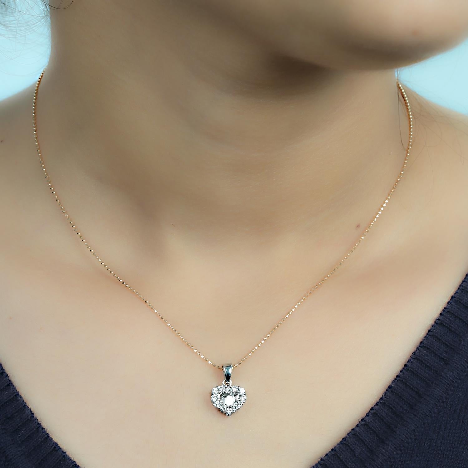 18KT:1.52gms,,Dia:0.5cts