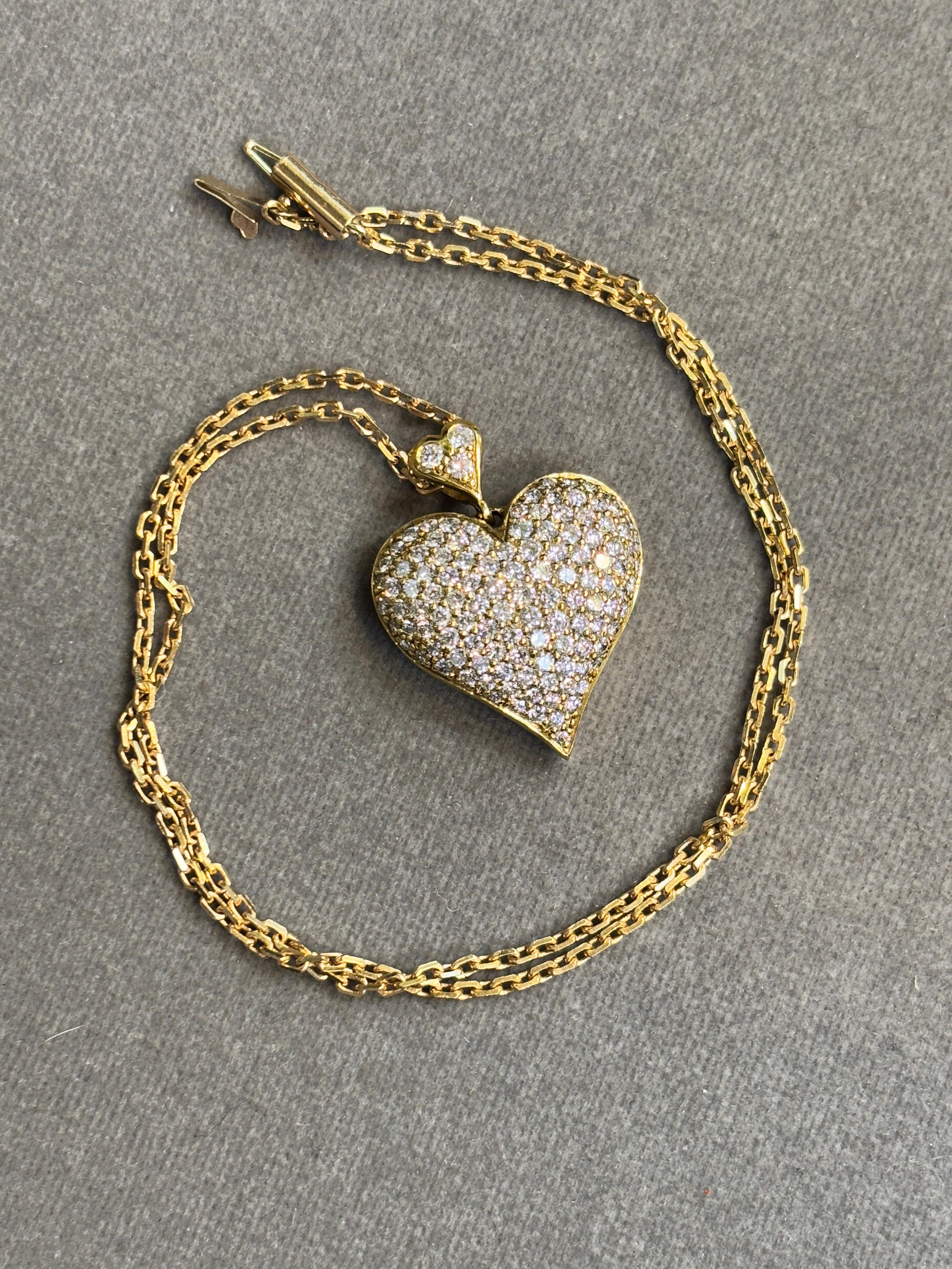 Collana con ciondolo con diamante a forma di cuore in vendita 5