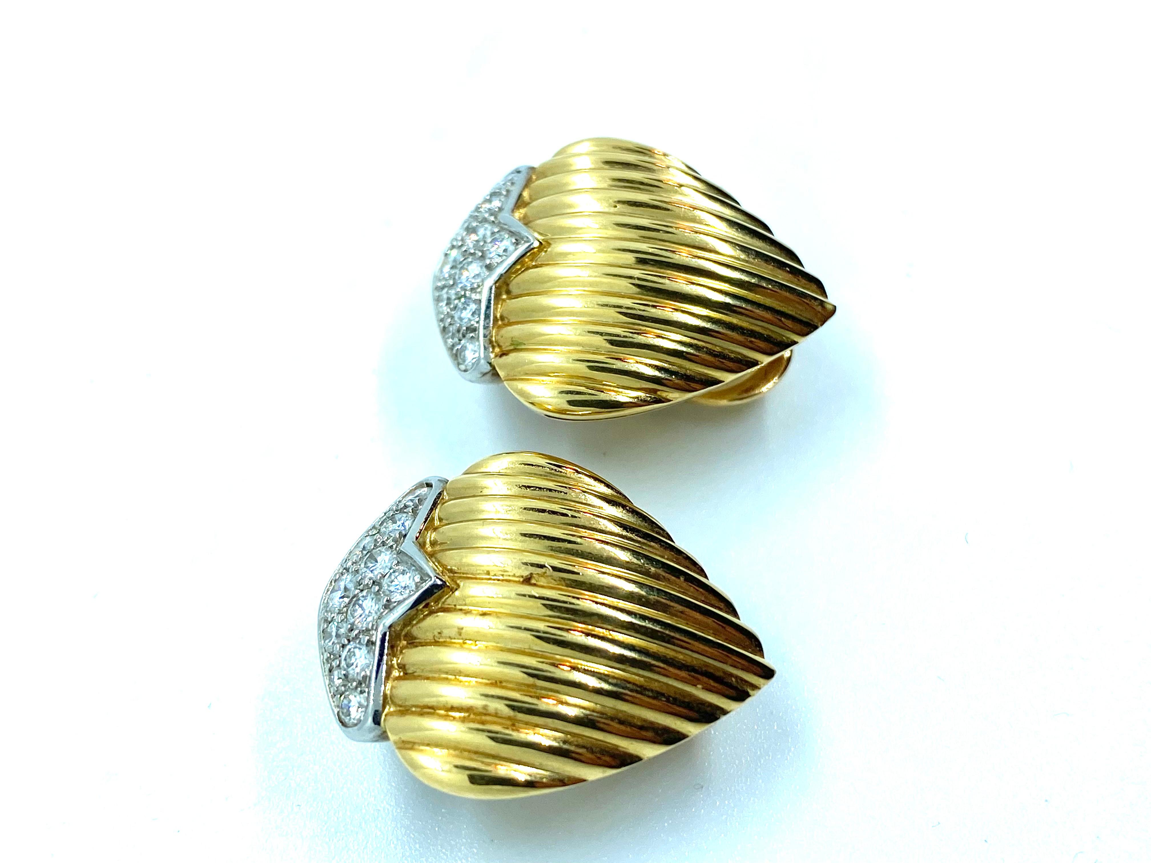 Heart Shaped Diamonds Earrings In Excellent Condition For Sale In Sežana, SI