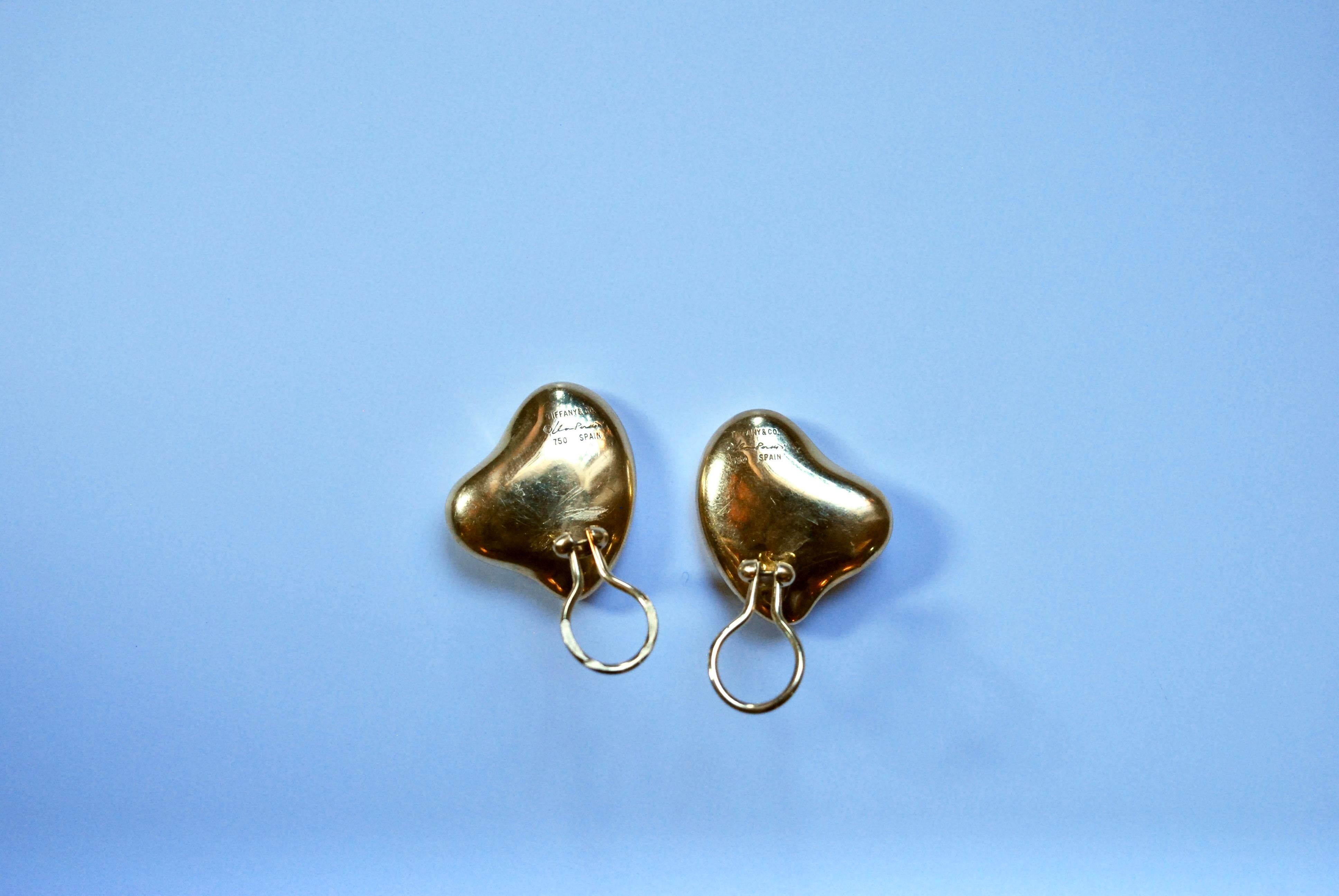 Women's 18K Gold Heart-Shaped Earrings by Elsa Peretti for Tiffany & Co. For Sale