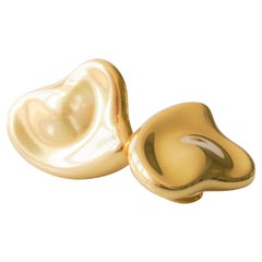 Orecchini a forma di cuore in oro 18K di Elsa Peretti for Tiffany & Co.