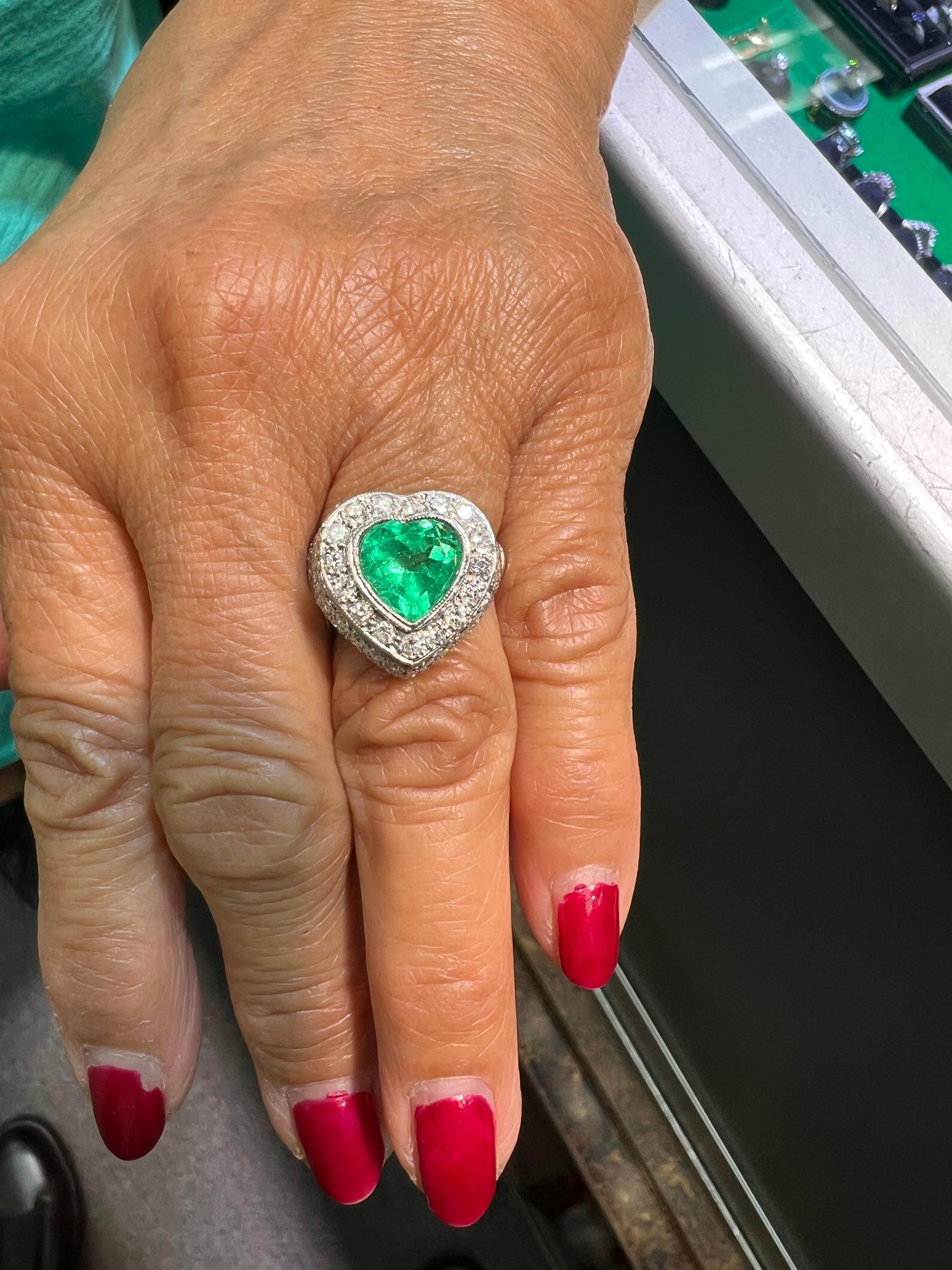 Heart Shaped Emerald Diamond Platinum Ring For Sale 1