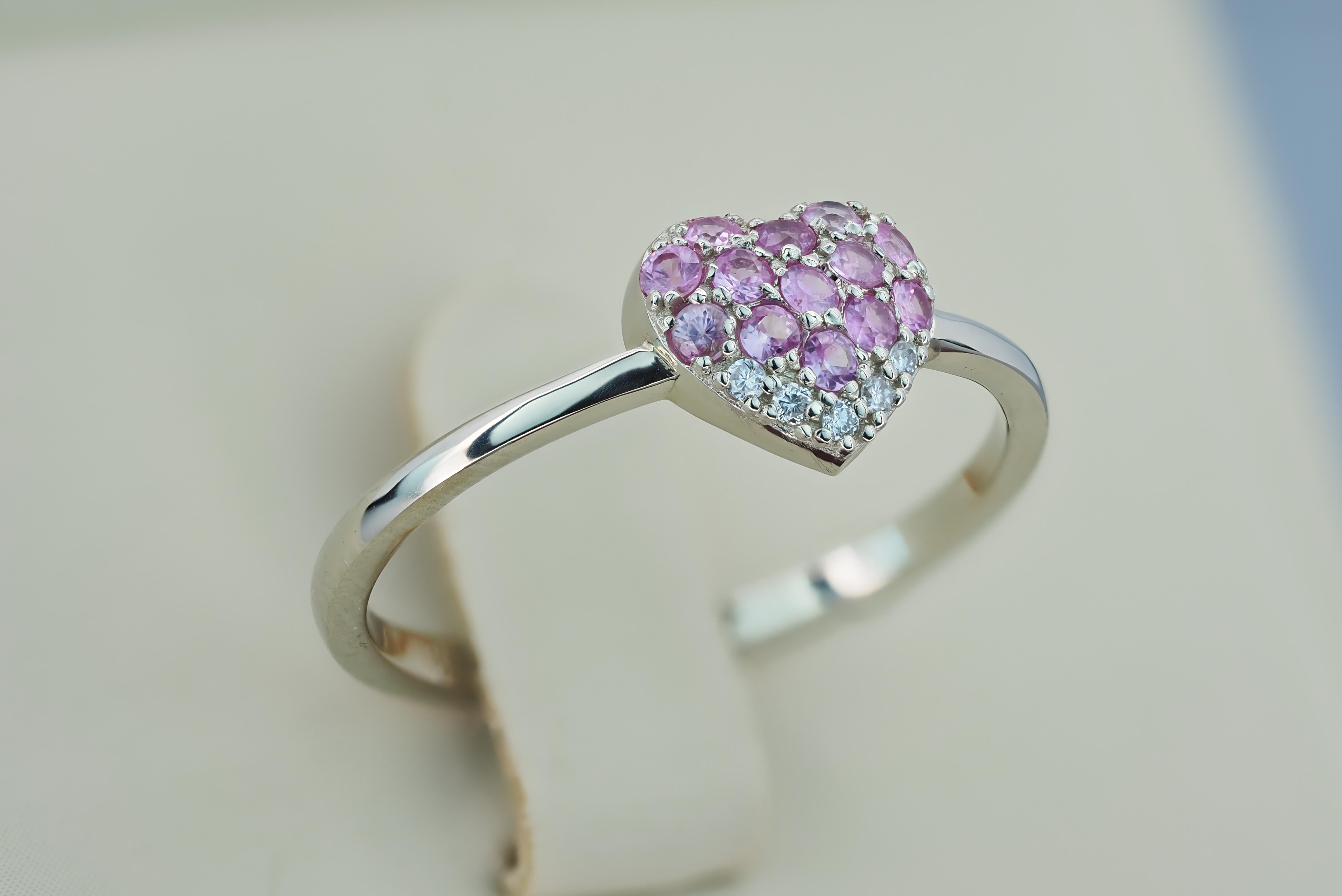 For Sale:  Heart Shaped Gold Ring with Pink Sapphires 4