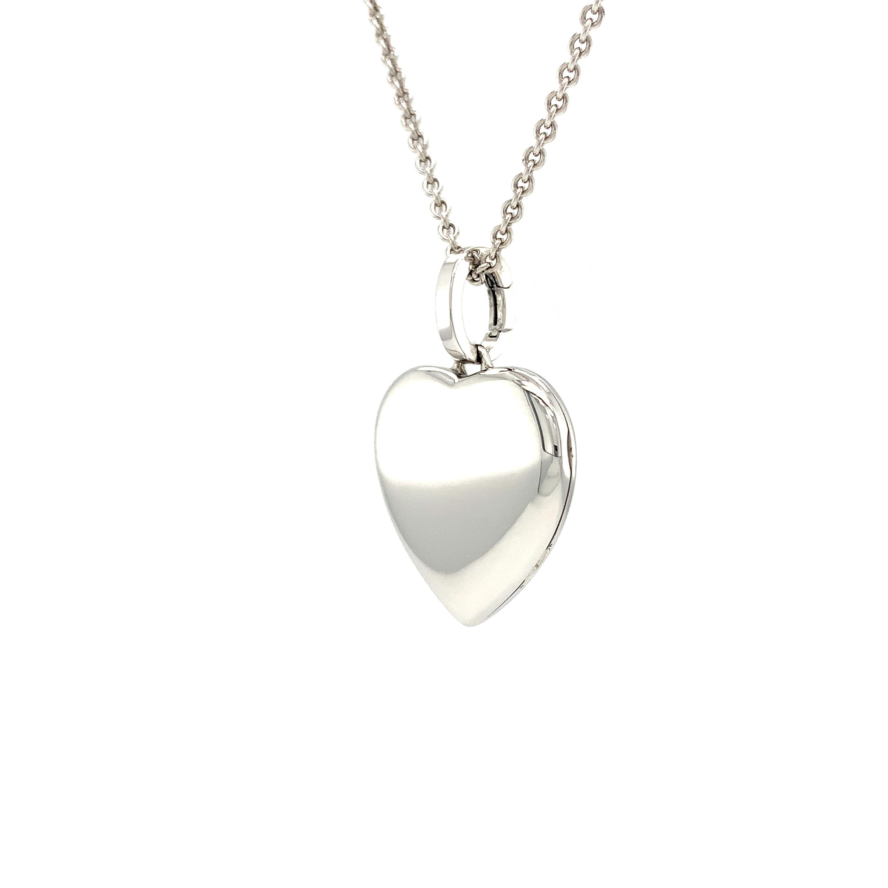 Victor Mayer customizable heart shaped locket pendant necklace, polished 18k white gold, Hallmark collection, measurements app. 23.0 mm x 25.0 mm

About the creator Victor Mayer
Victor Mayer is internationally renowned for elegant timeless designs