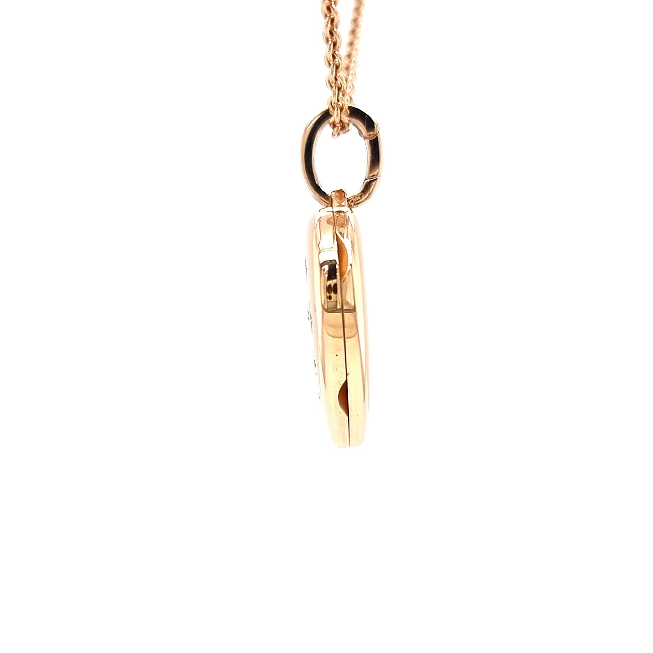 Victor Mayer Heart Shaped Locket Pendant Necklace - Hallmark Collection - 18k Rose Gold - 8 Diamonds 0.16ct, total 0.16 ct, H VS

About the creator Victor Mayer
Victor Mayer is internationally renowned for elegant timeless designs and unrivalled