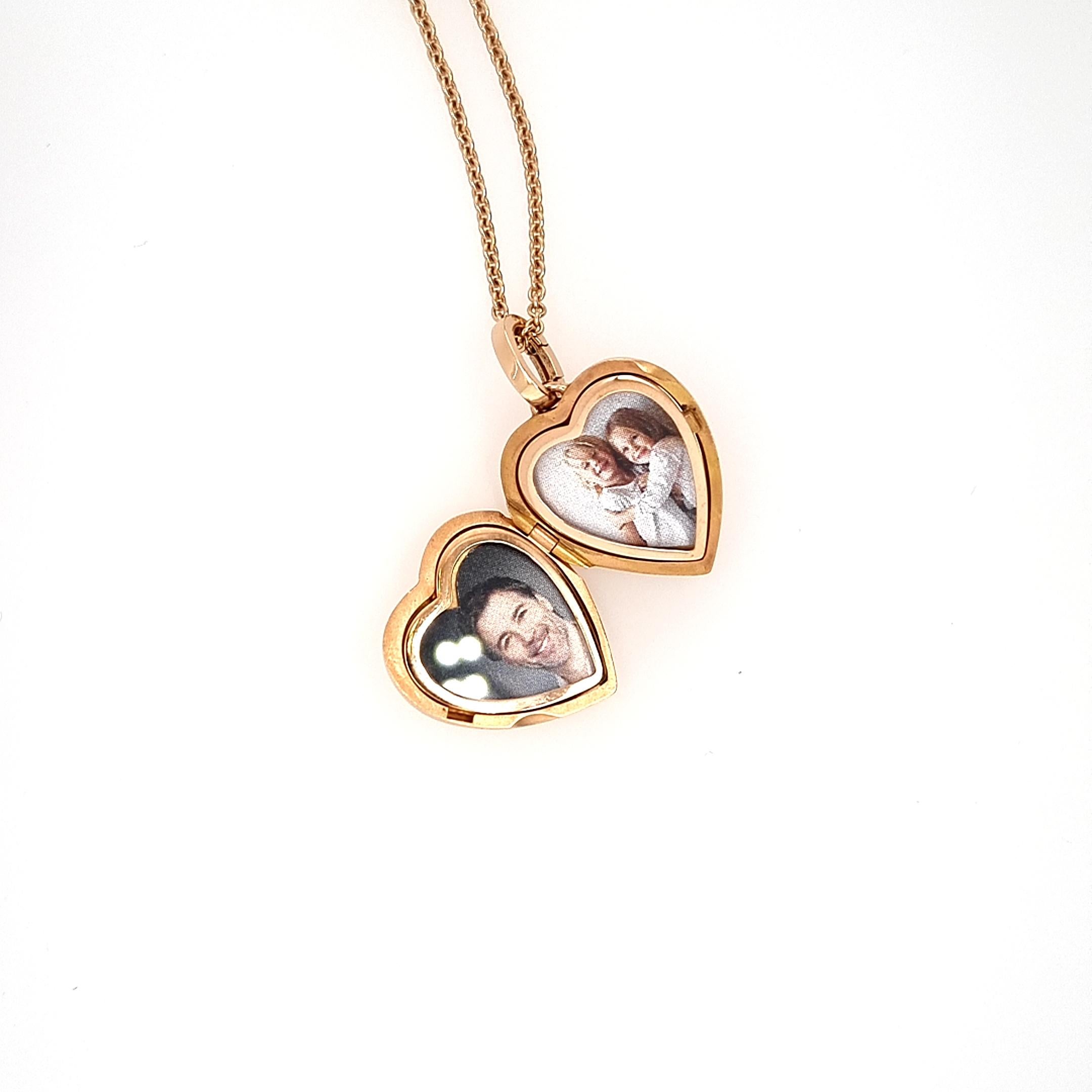 Collier pendentif médaillon en forme de cœur, or jaune 18 carats, 8 diamants 0,16 carat en vente 1