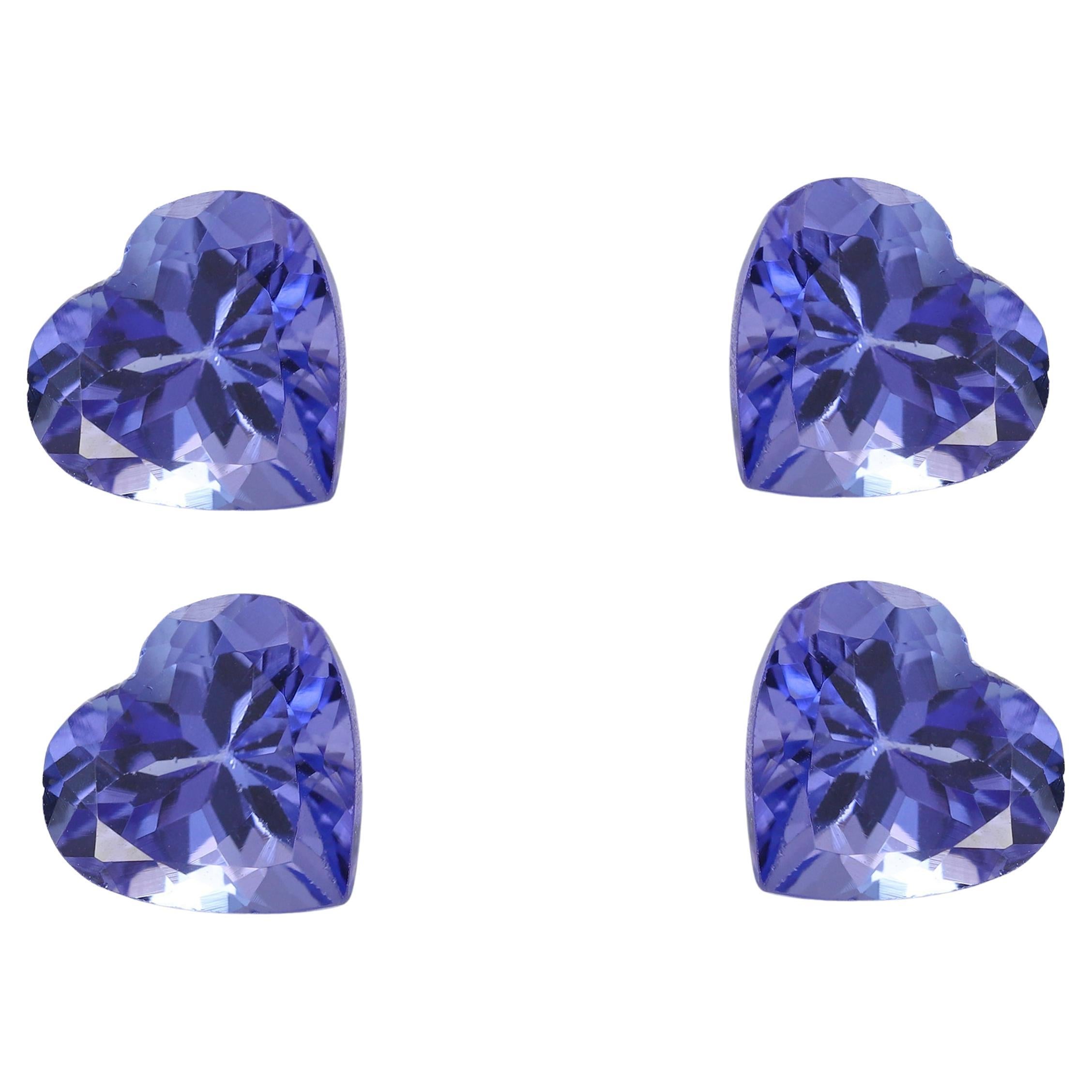 Ensemble de tanzanites en forme de cœur sans évaluation de 4,80 carats (1,20 carat chacune) en vente