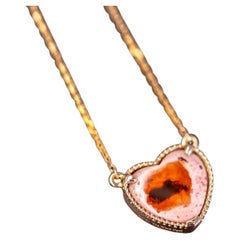 Collier d'opale de feu mexicaine Matrix en forme de coeur Or jaune 18K