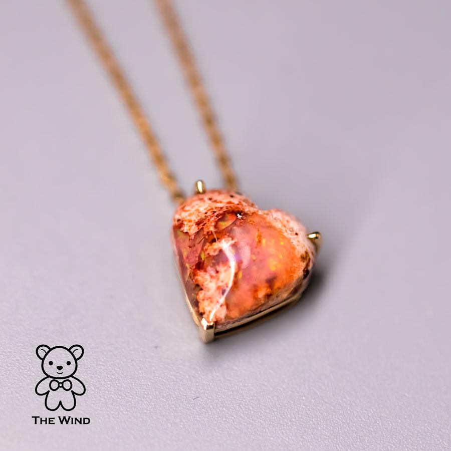 Brilliant Cut Heart Shaped Mexican Matrix Fire Opal Pendant Necklace 18K Yellow Gold For Sale
