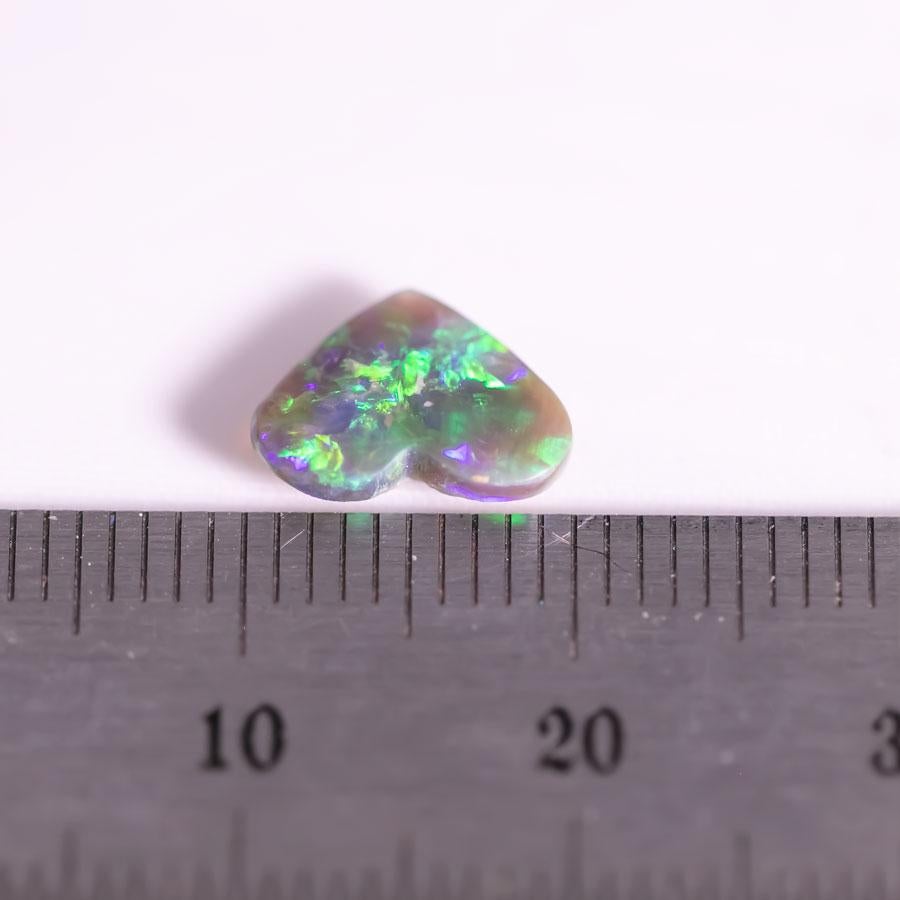 Brilliant Cut Heart Shaped Natural Australian Black Opal 1.01ct Loose Gemstone Jewelry Making For Sale