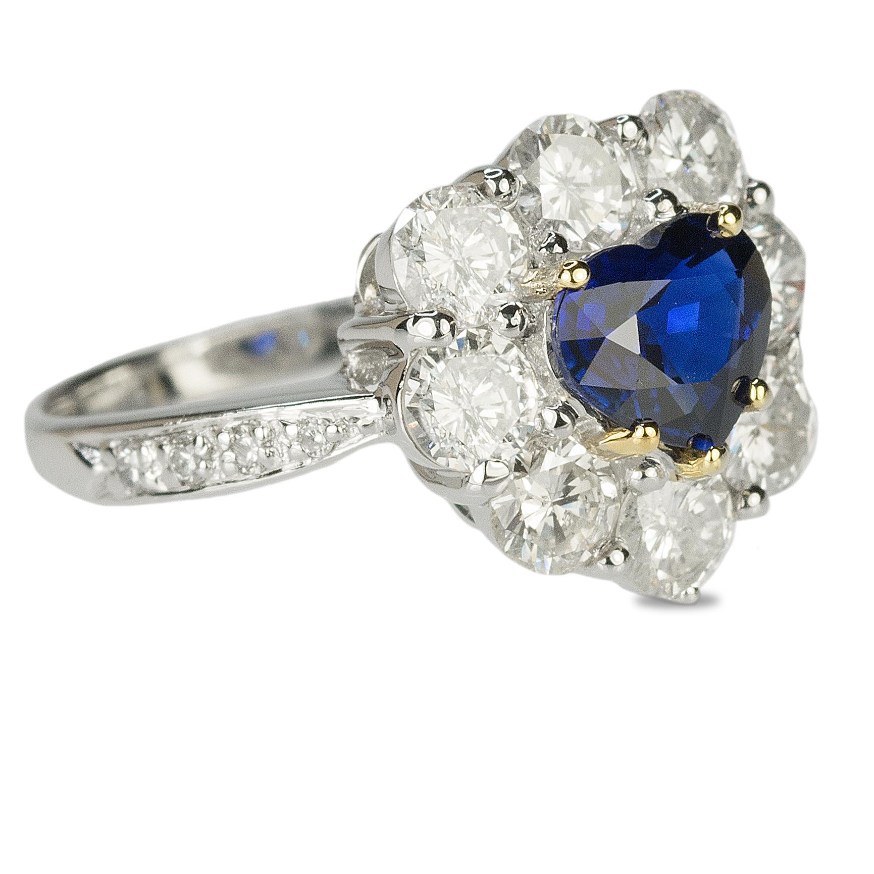 Heart Shaped No Heat Sapphire Diamond Platinum Ring In Excellent Condition In Sarasota, FL