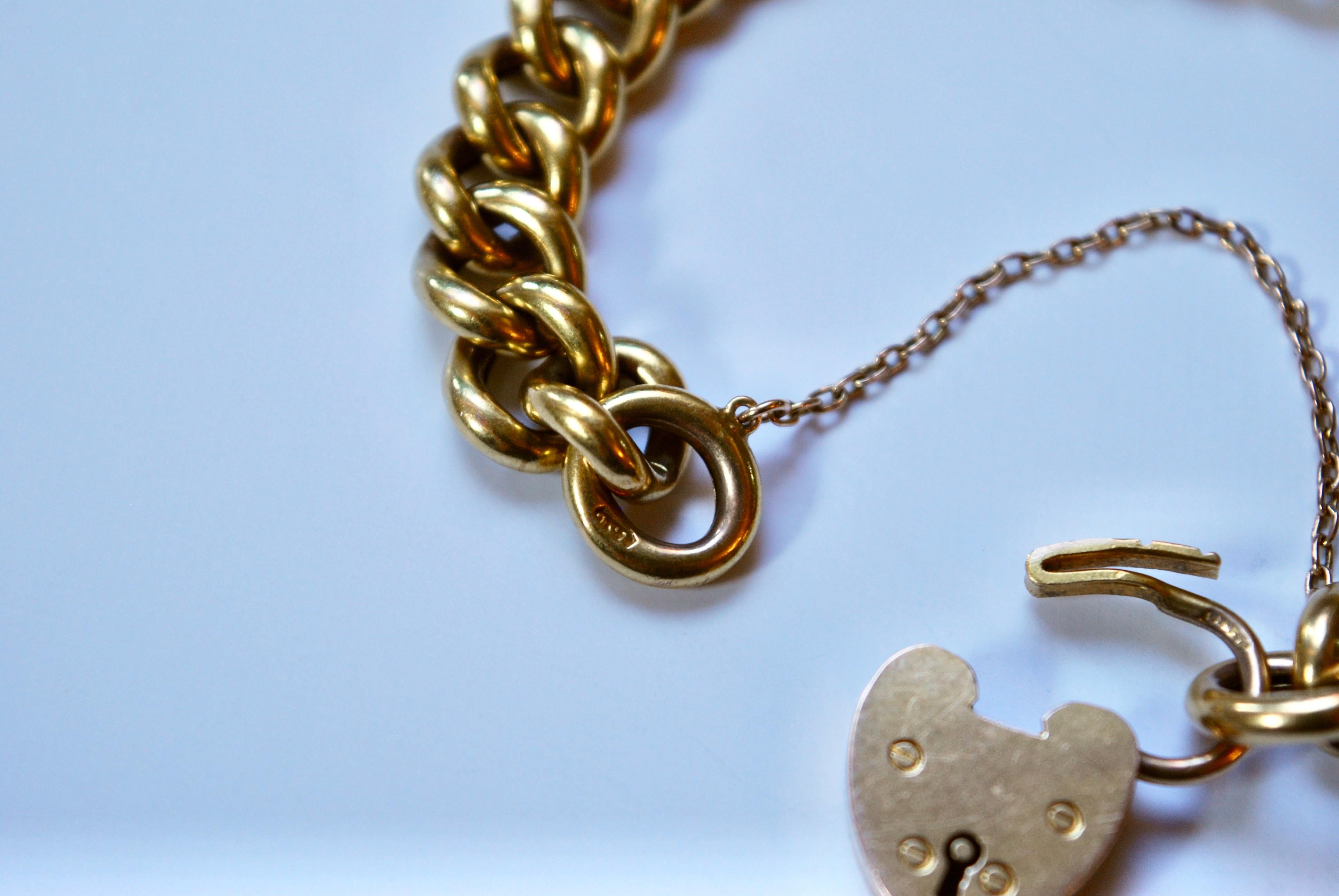 Heart shaped padlock bracelet, Early 20th Century For Sale 5