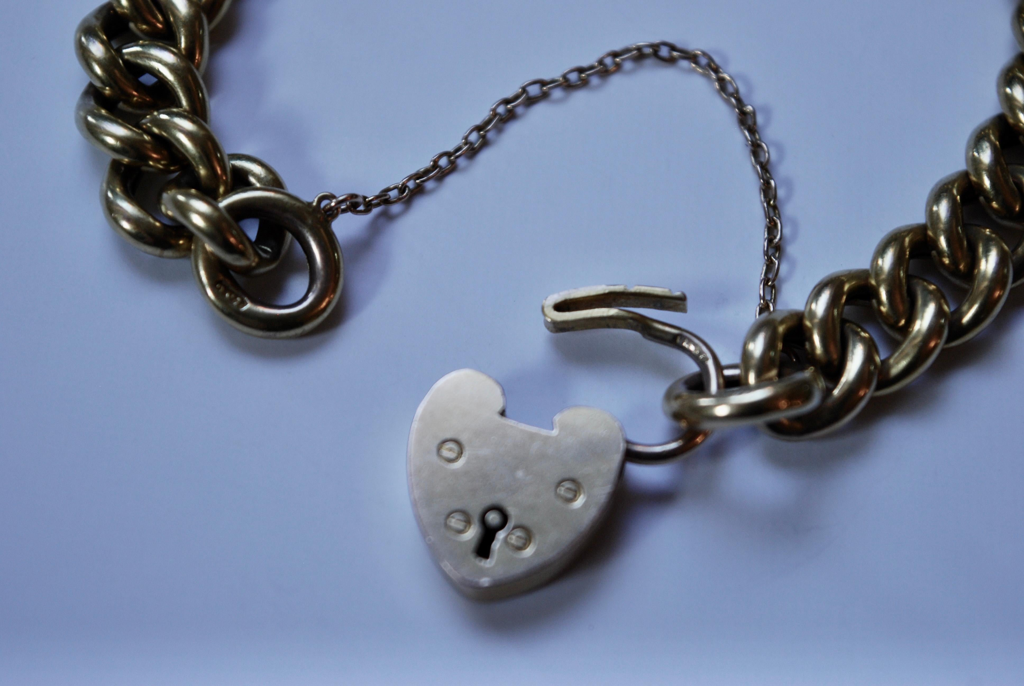 Heart shaped padlock bracelet, Early 20th Century For Sale 7