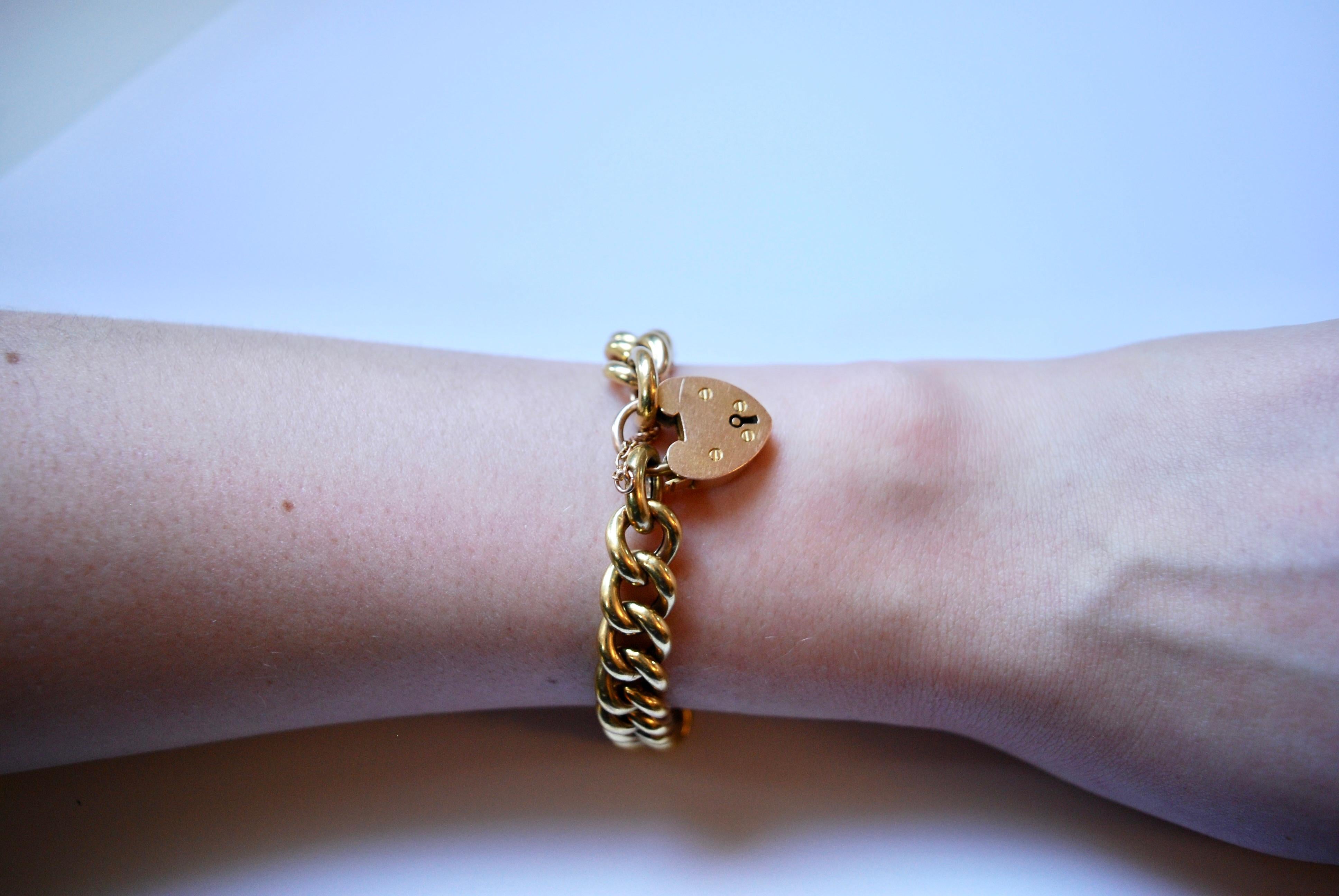 Heart shaped padlock bracelet, Early 20th Century For Sale 8