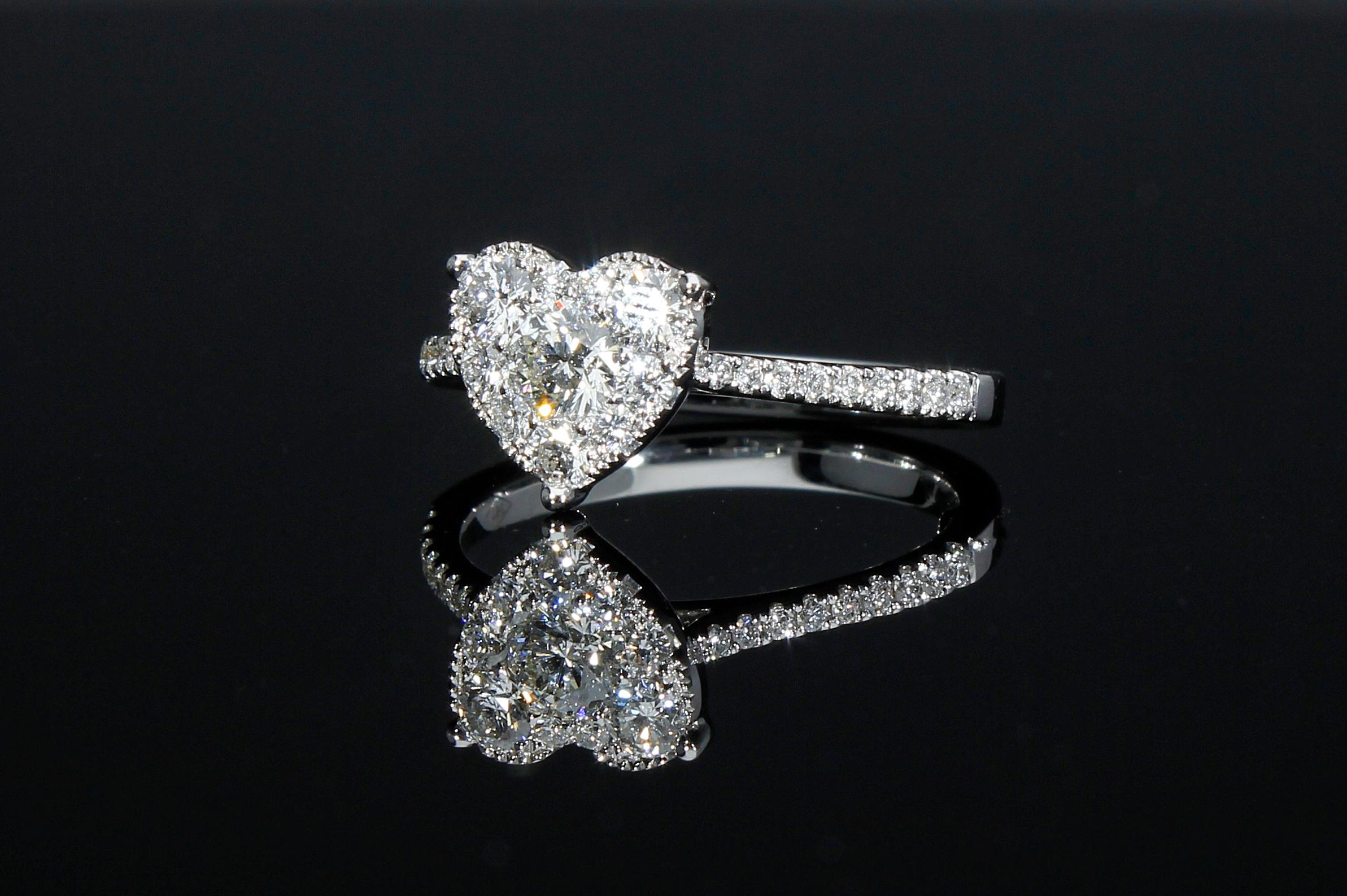 Brilliant Cut Heart-Shaped Engagement Ring with 0.75 ct of Diamonds For Sale