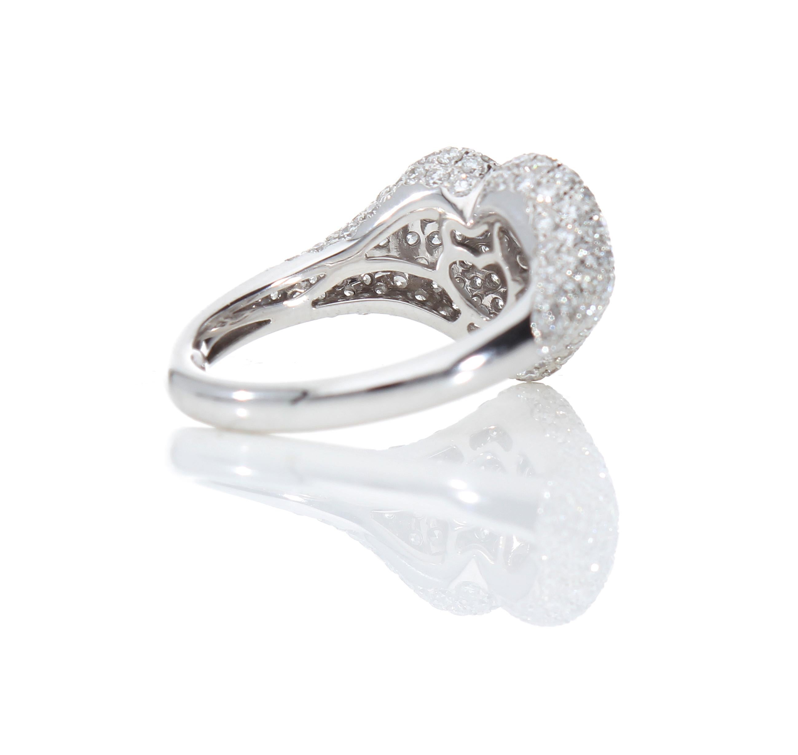 Diamonds ct 1.73, Contemporary Heart Ring in 18 Kt Gold. Made in Italy For Sale 2