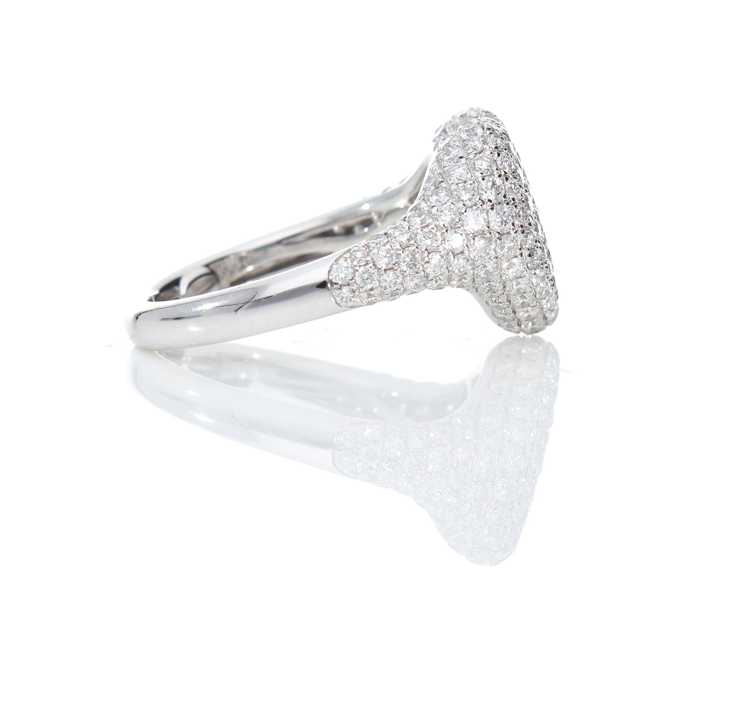 Diamonds ct 1.73, Contemporary Heart Ring in 18 Kt Gold. Made in Italy For Sale 3