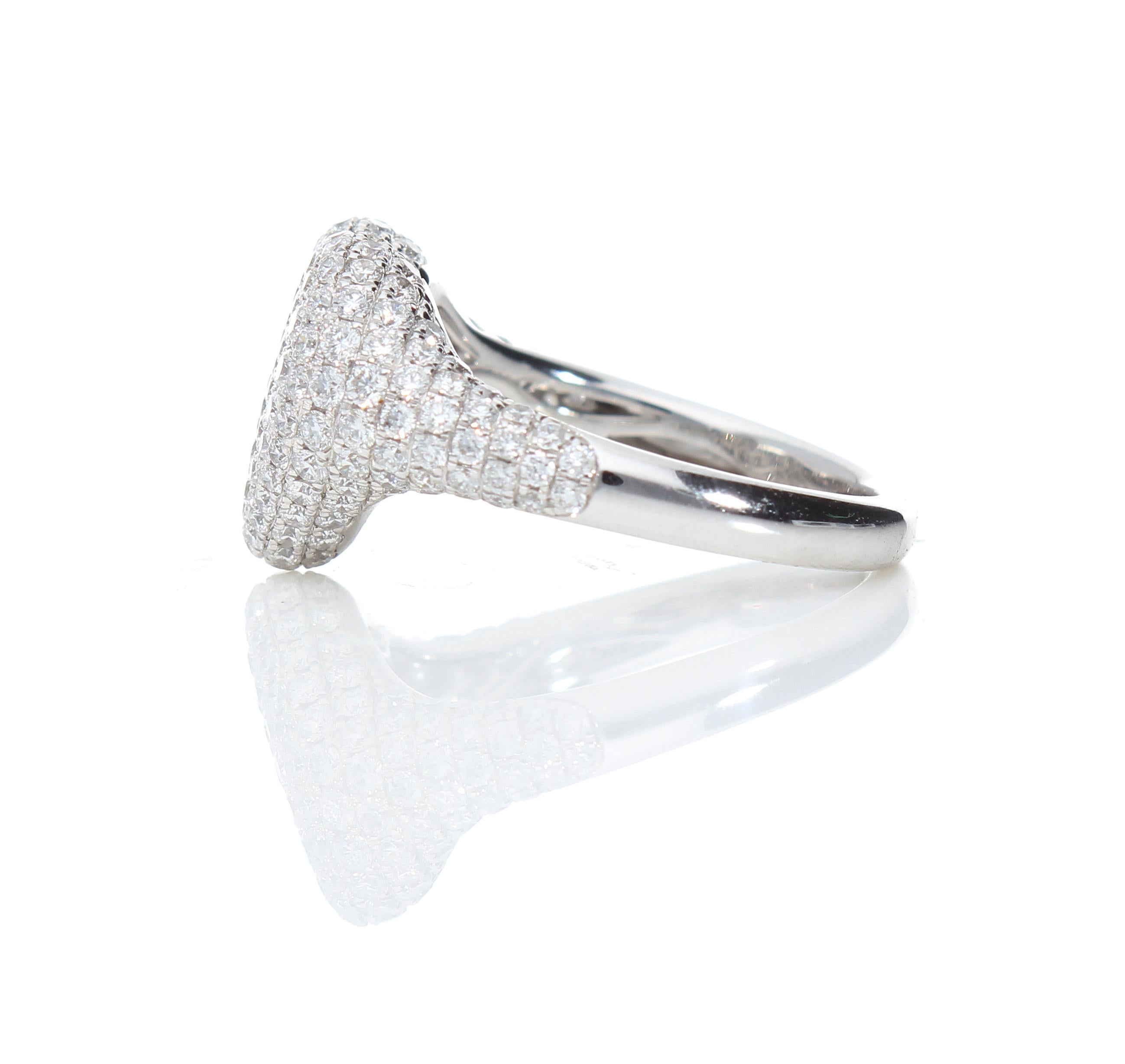 Diamanten ct 1,73, zeitgenössischer Herzring in 18 Kt Gold. Hergestellt in Italien 1
