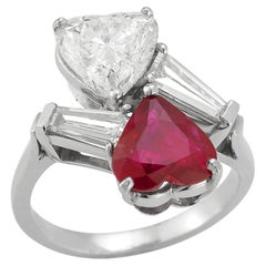Herzförmiger Rubin- und Diamantring You & Me
