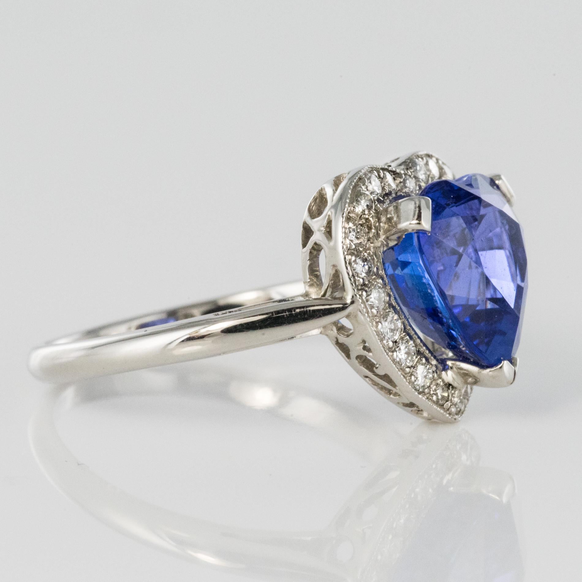 Women's Heart Shaped Tanzanite Diamond Gold Ring For Sale
