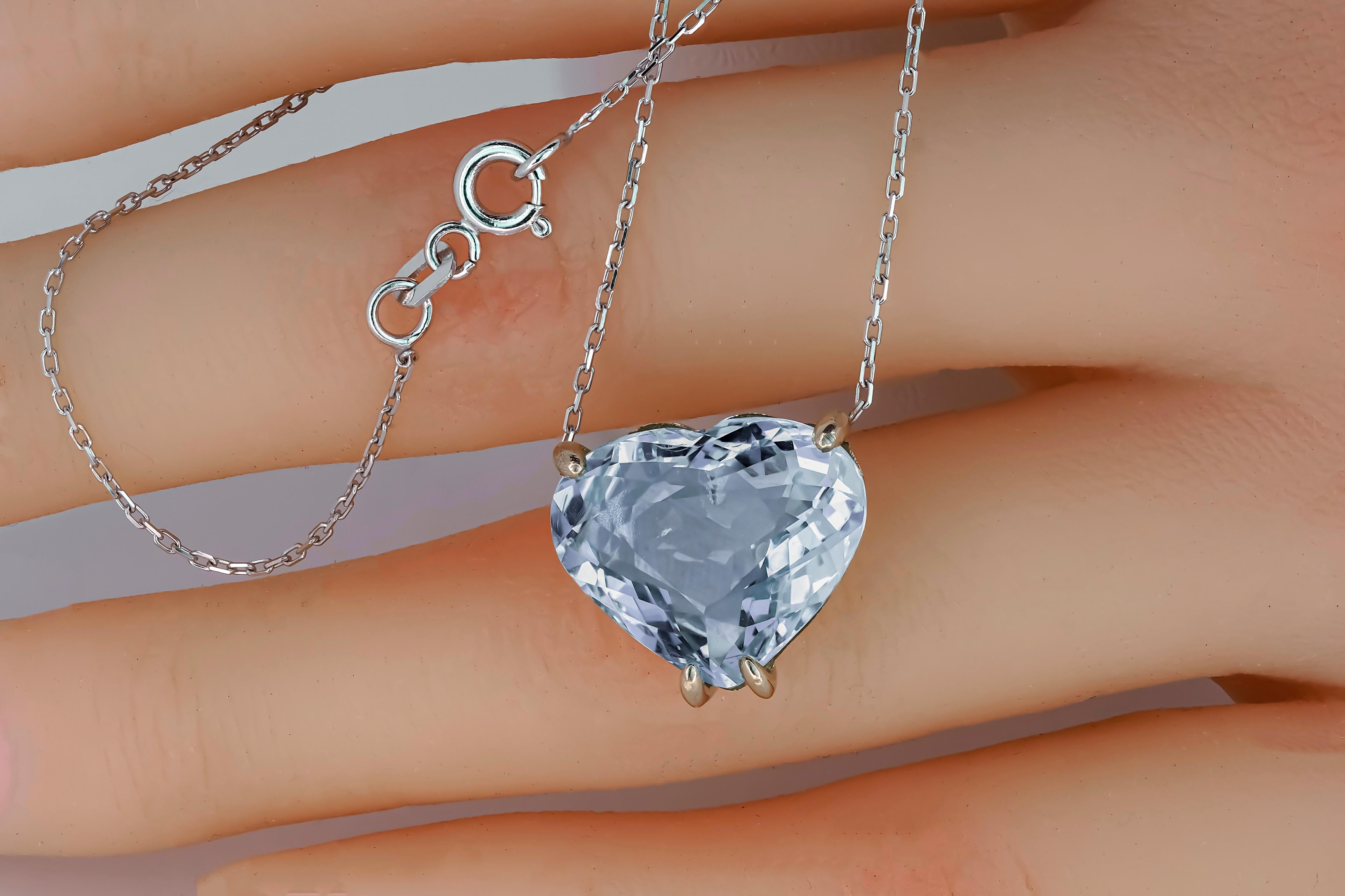 Heart shaped topaz pendant necklace in 14k gold.  For Sale 6