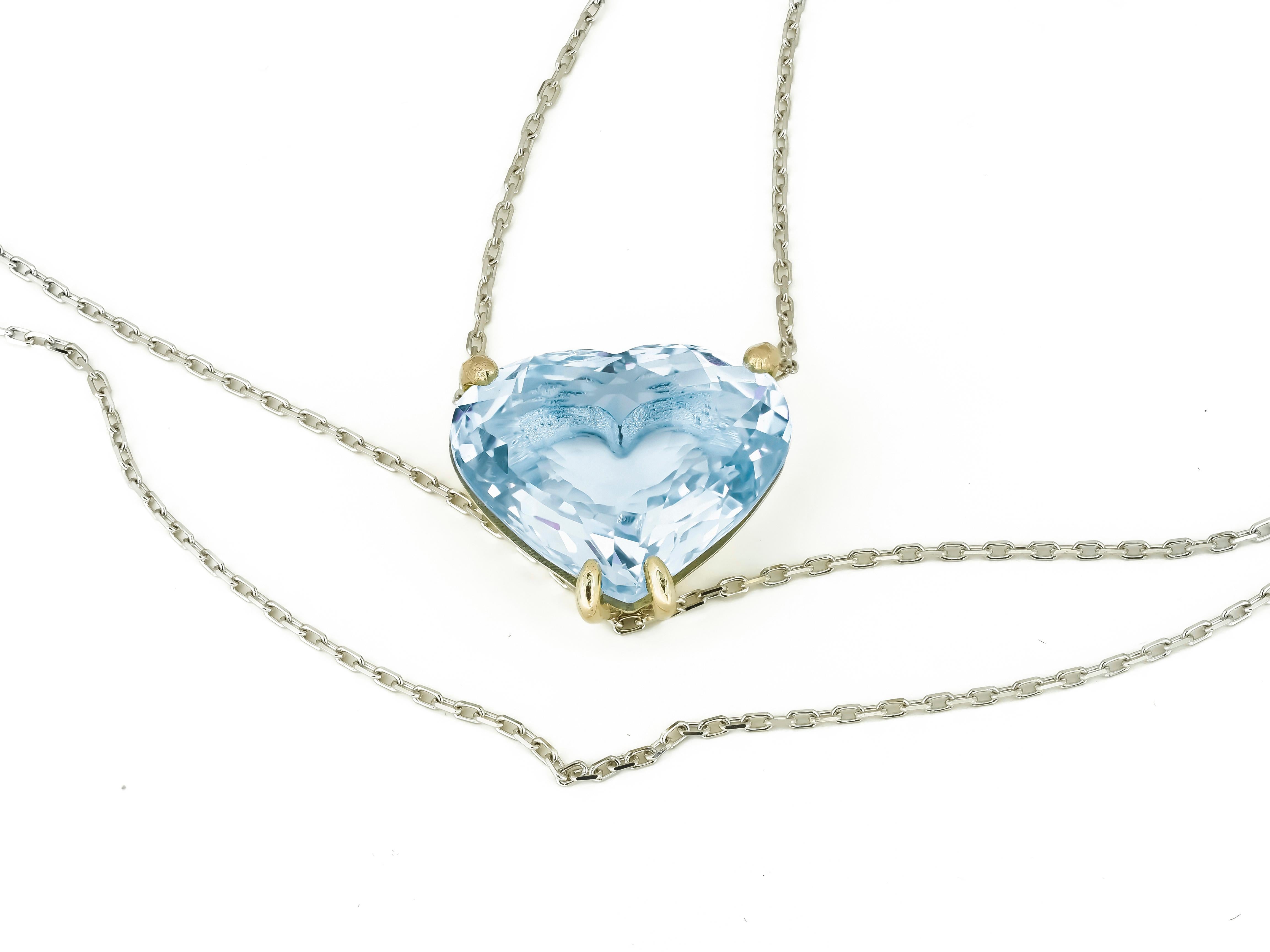 Heart Cut Heart shaped topaz pendant necklace in 14k gold.  For Sale