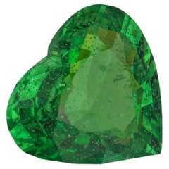 Herzförmiger Tsavorit-Granat-Edelstein 2,77 Karat Granat-Edelstein aus Kenya 