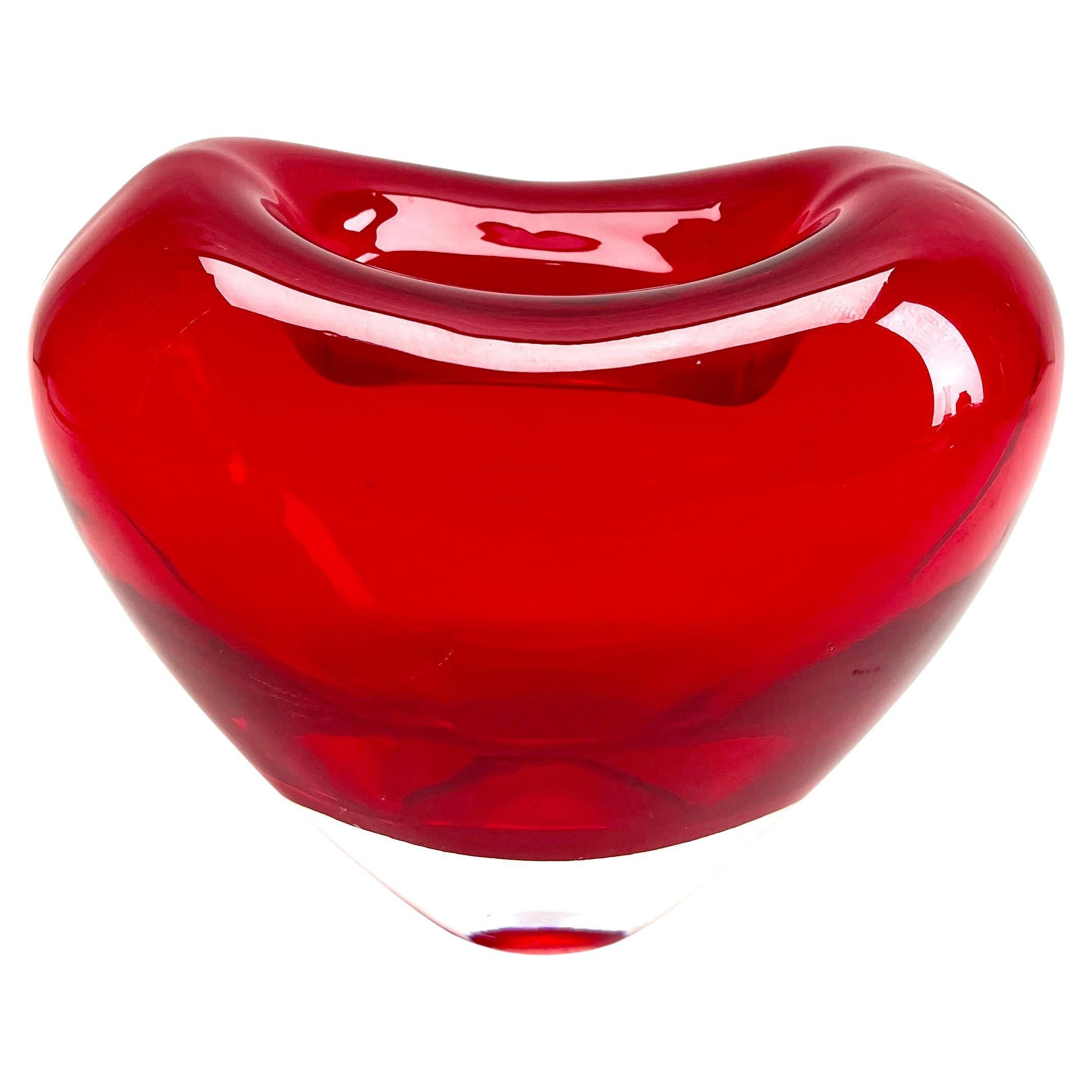 Heart-shaped vase. Salviati collection, designed by Maria Christina Hamel. 