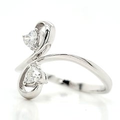 Bague de fiançailles en platine et diamant blanc en forme de cœur
