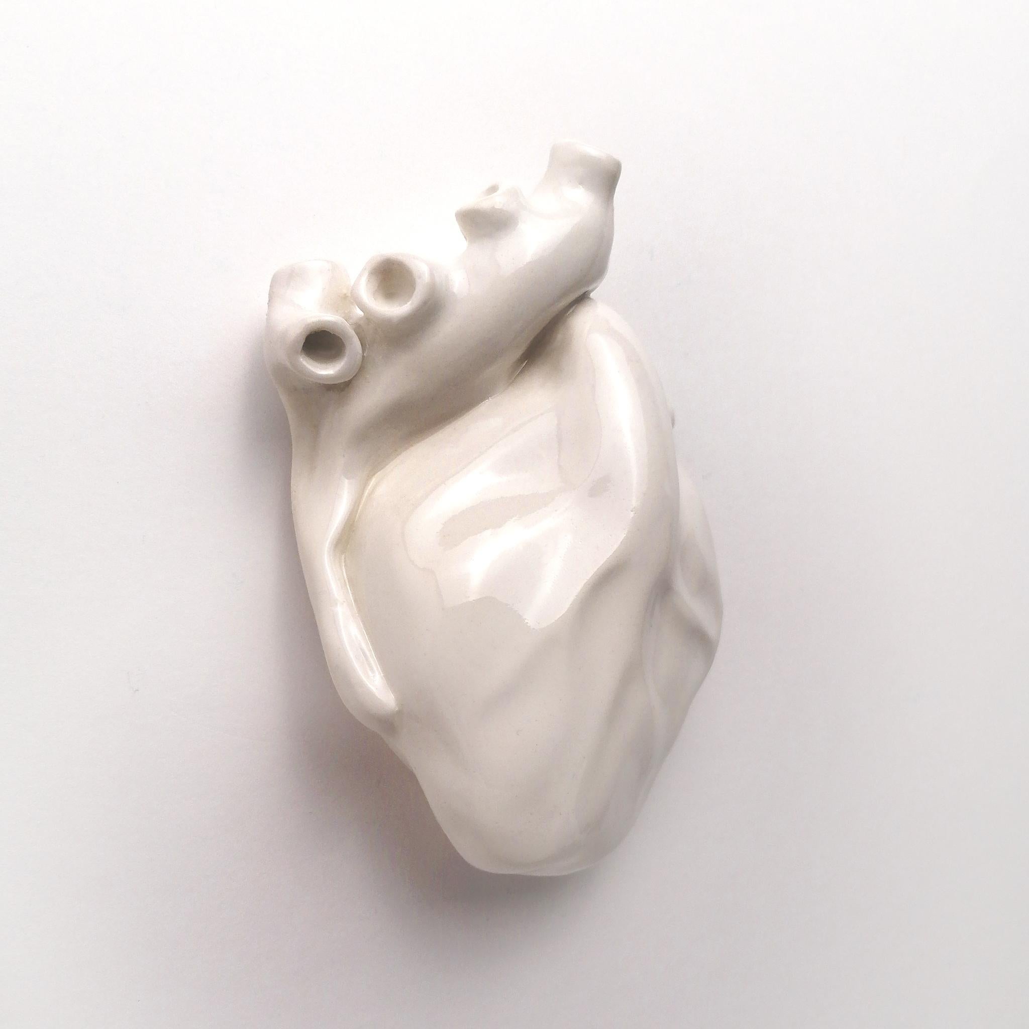 Heart Shaped White Wall Decor, 2022, Handmade in Italy, Anatomical Unique Piece In New Condition For Sale In San Miniato PI, IT