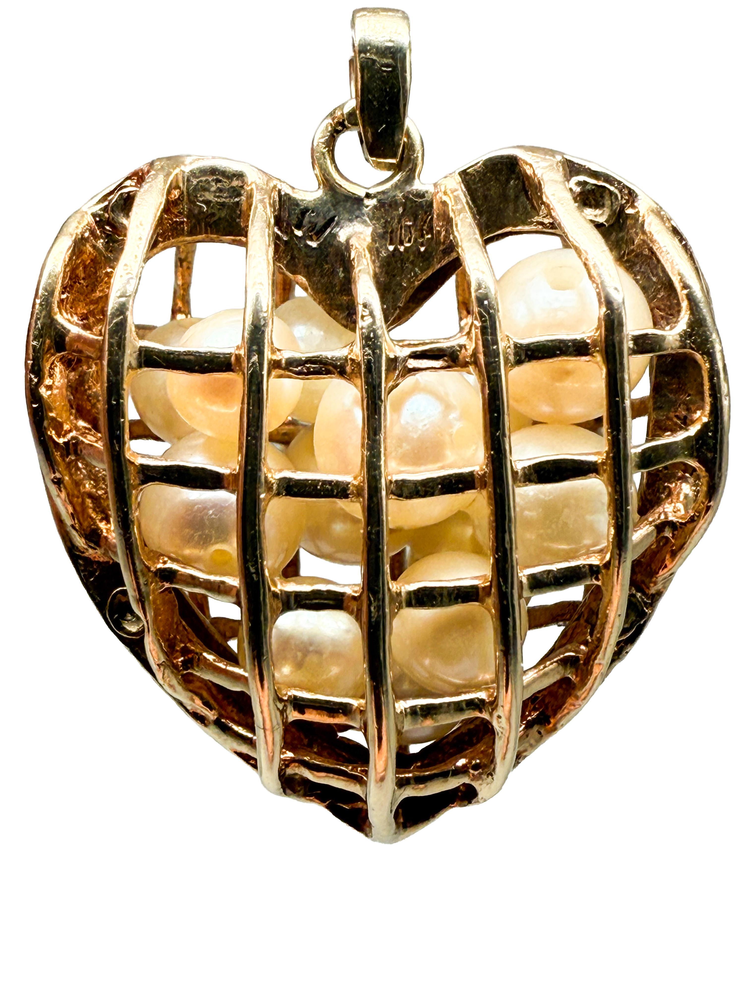 Heart-shaped yellow gold pendant set with pearls im Angebot