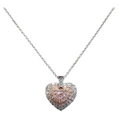 Collana a catena con diamanti rosa a forma di cuore