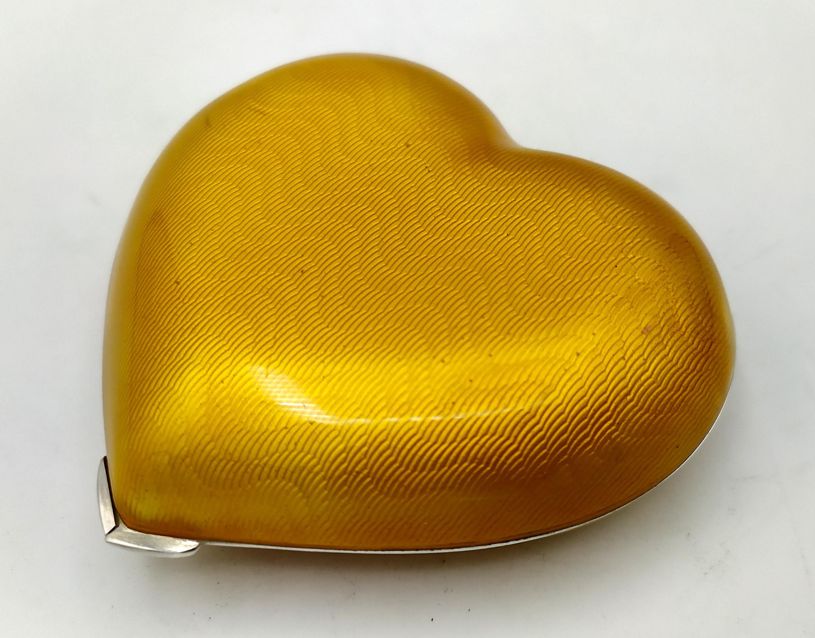 Herz-Tischschachtel aus gelber Emaille und Sterlingsilber Salimbeni  im Zustand „Hervorragend“ im Angebot in Firenze, FI