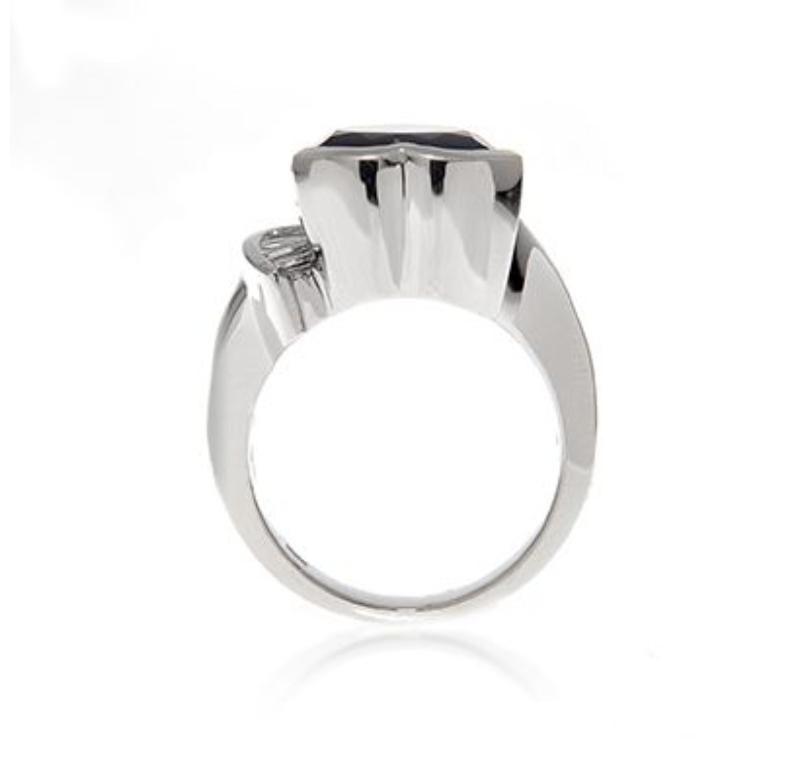 Brilliant Cut 18k White Gold 9.21ct Heart Tanzanite Ring with 1.17ct Diamonds  For Sale