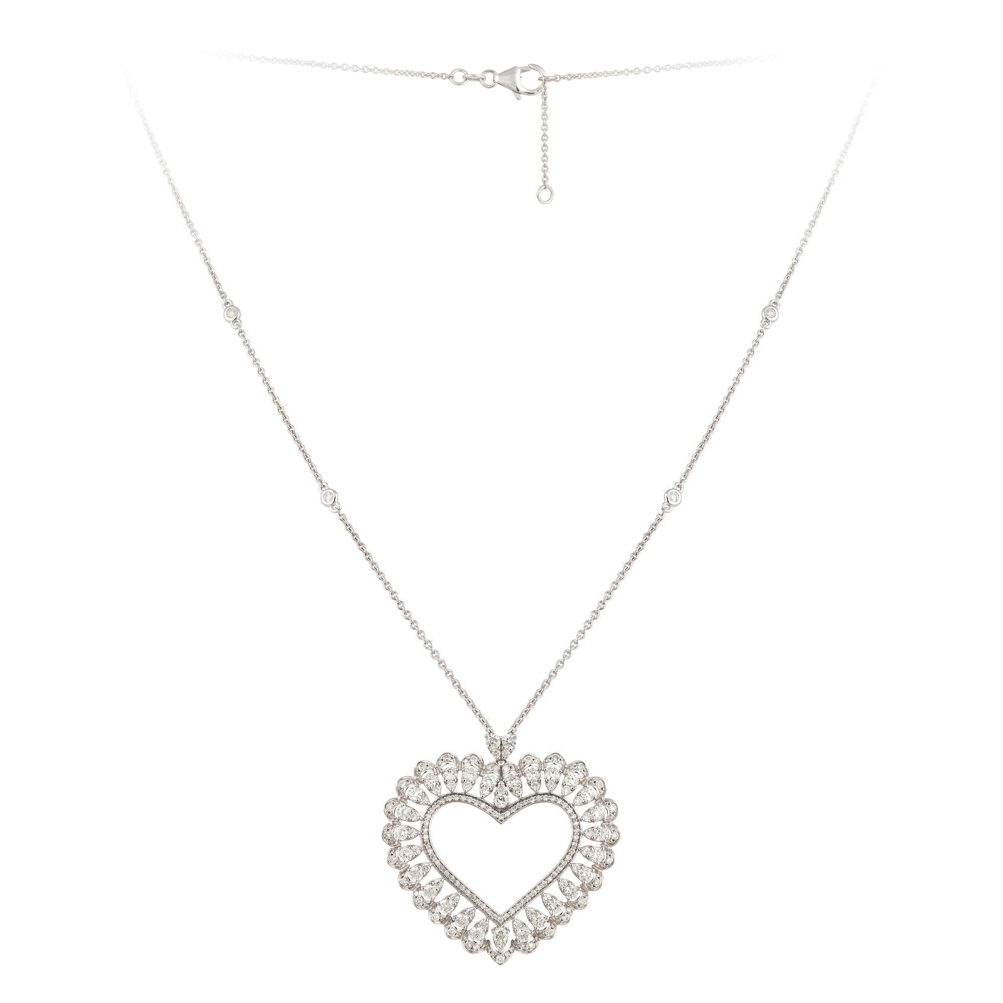Modern Heart White Gold 18K Necklace Diamond for Her For Sale