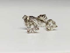 Hearts on Fire 0.47 Carat Total Weight Round Diamond Stud Earrings