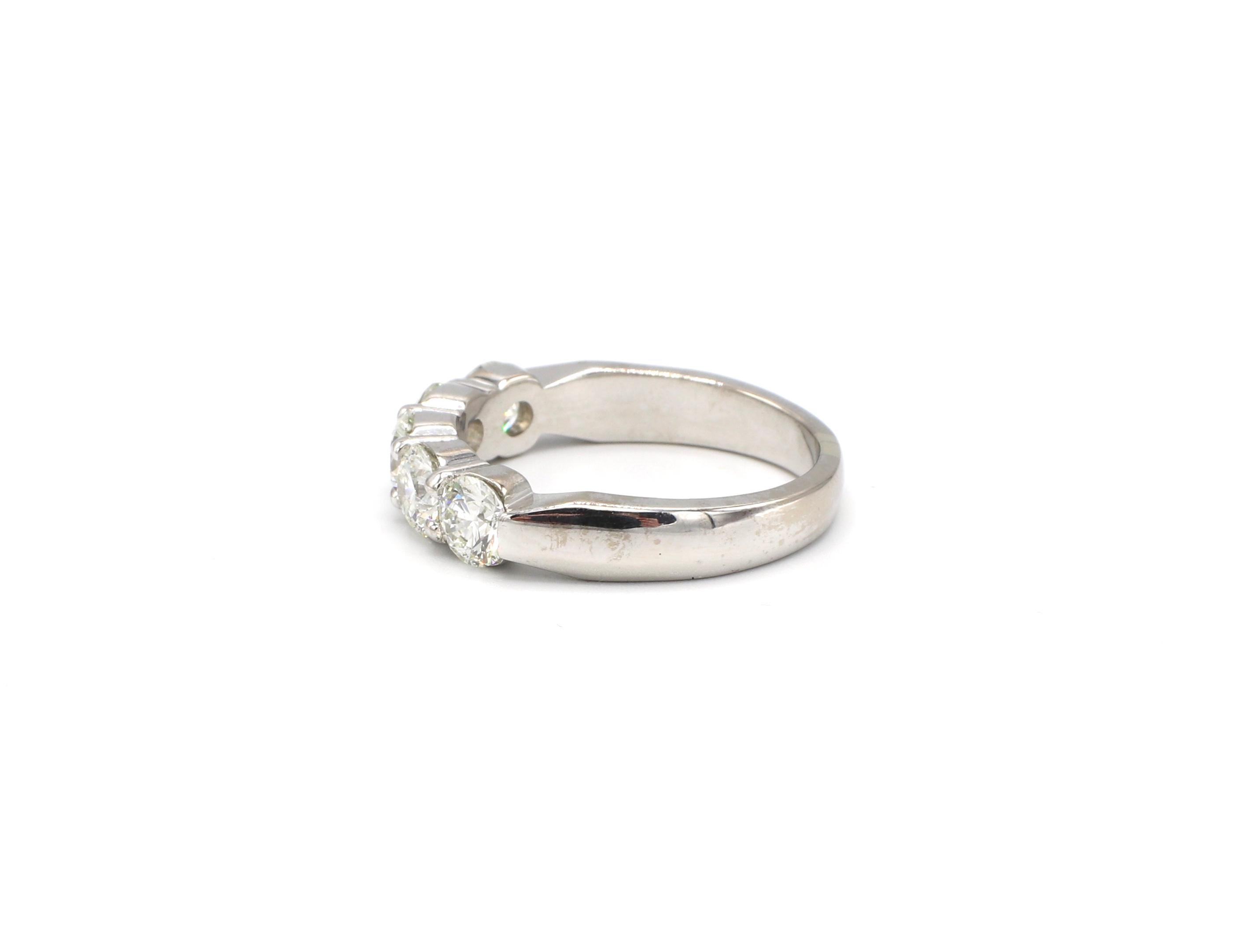 Hearts on Fire 18 Karat White Gold 2 Carat Diamond Wedding Band Ring (Moderne)