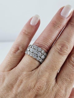 Hearts On Fire 18K Gold 3.00 Carat Diamond Right Hand Ring