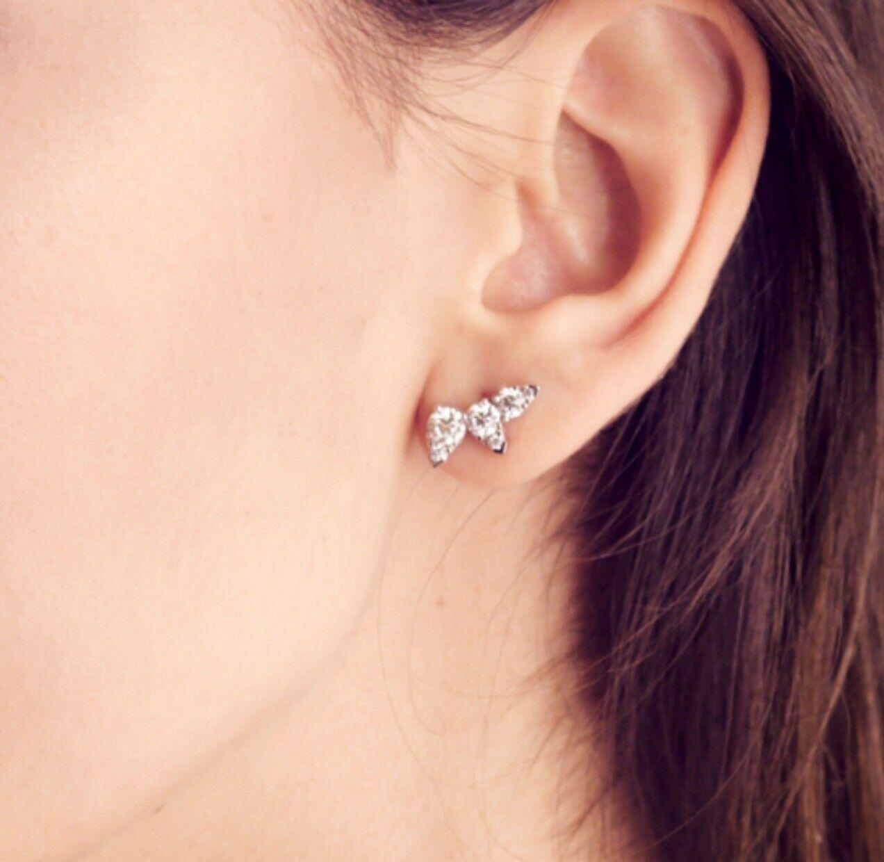 You are viewing a Beautiful Pair of Hearts on Fire Ear Vine Diamond Earrings. Chic, bold and fashion forward design that makes these the perfect every day earrings with a little character!!
These earrings are crafted from 18k white gold. Each