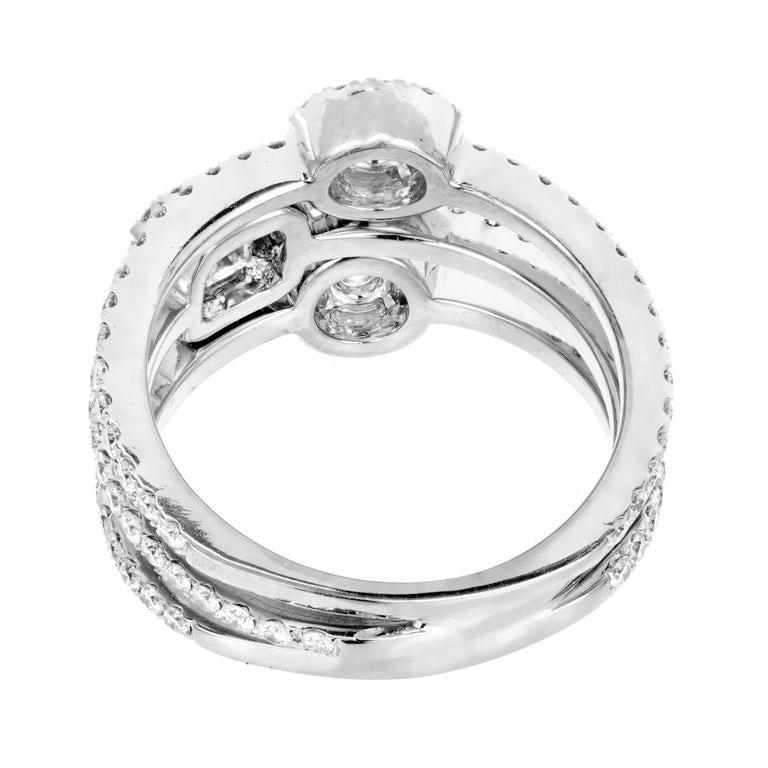 Round Cut Hearts on Fire 2.02 Carat Repertoire Select Dream Three-Diamond Gold Ring For Sale