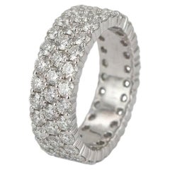 Bague « Eternity » à trois rangées de diamants « Hearts On Fire » de 3,5 carats, en or blanc 18 carats