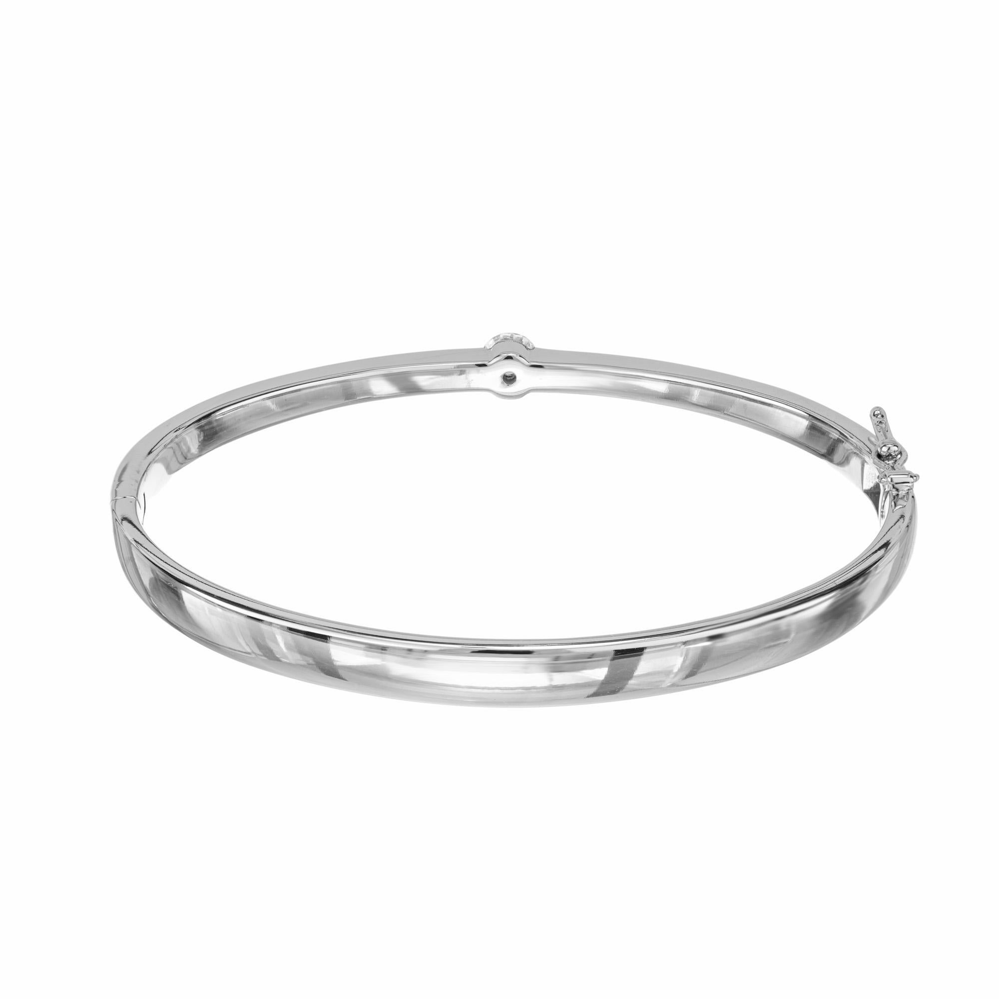 Hearts on Fire .40 Carat Diamond White Gold Bangle Bracelet In Excellent Condition In Stamford, CT