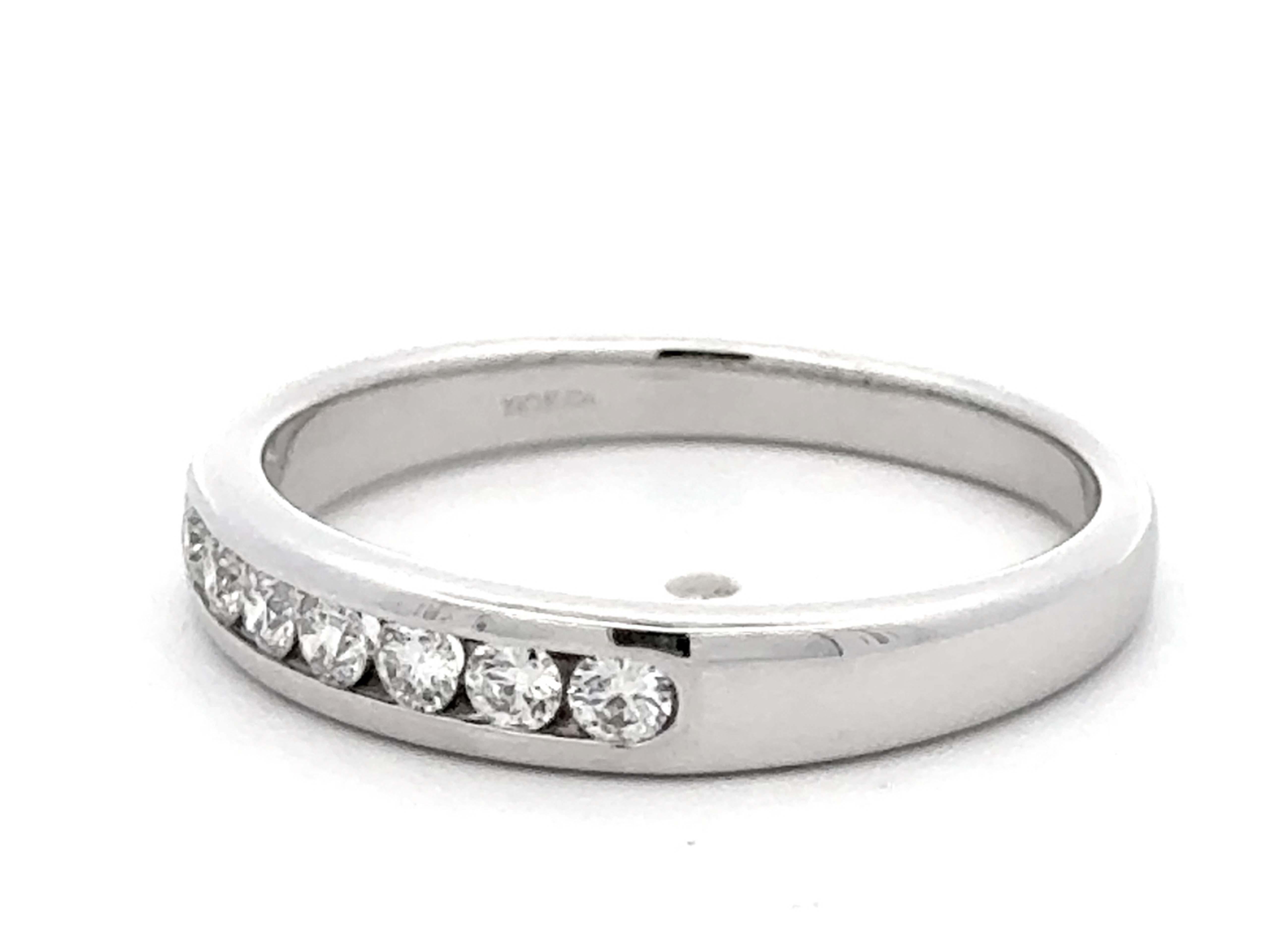 Brilliant Cut Hearts on Fire Channel Set 7 Diamond Ring 18k White Gold For Sale