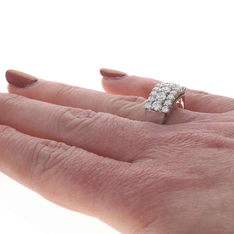 Hearts On Fire Diamant Cluster Cocktail Band - Weißgold 18k Rd 2.00ctw Ring Damen im Angebot